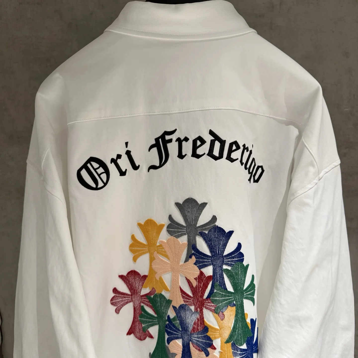 Embroidered Cross Oversized Cotton Shirt D25523674 — view 4