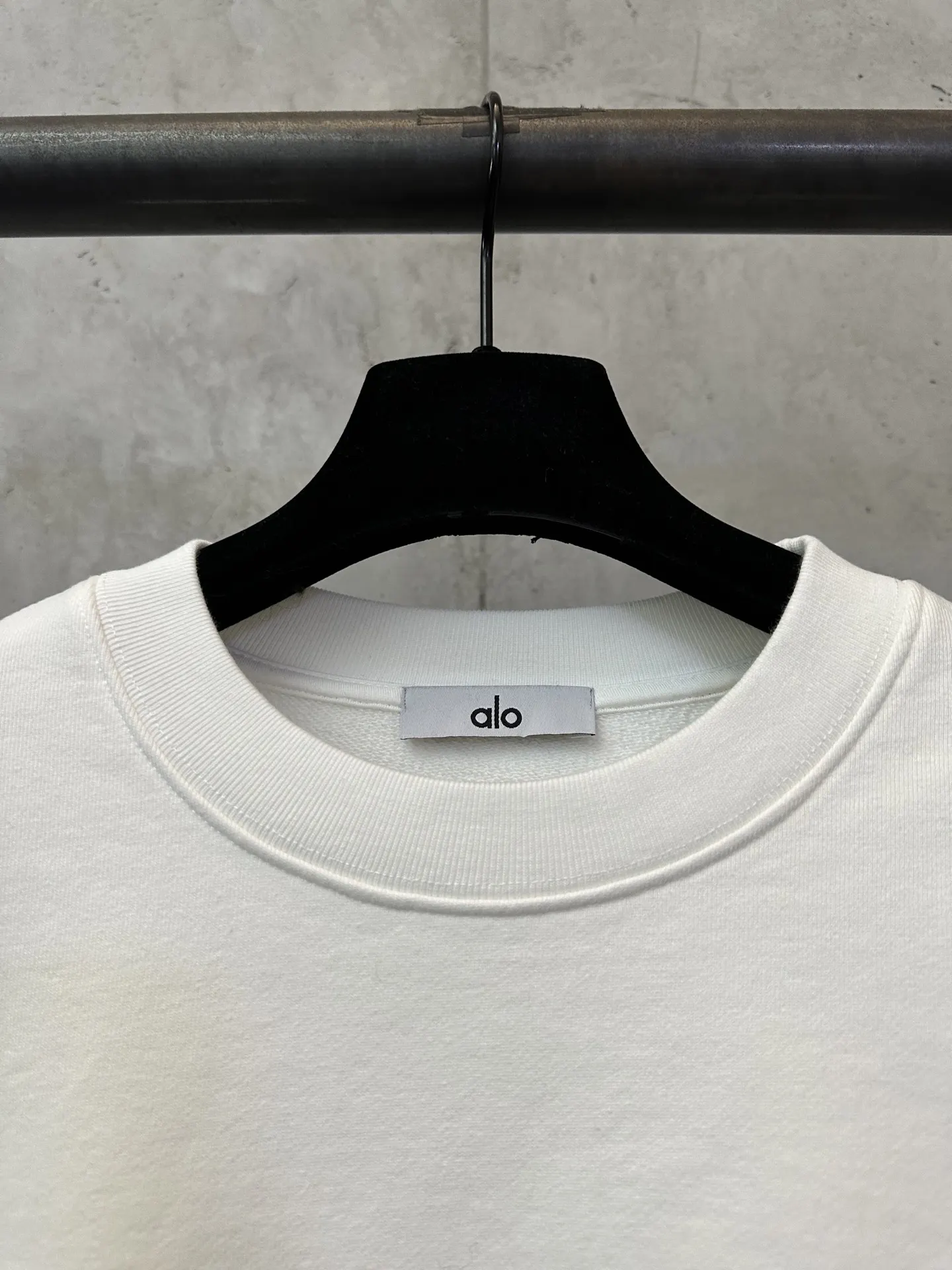 Accolade Heavyweight Cotton Crew-Neck Sweatshirt D25520531 — view 7