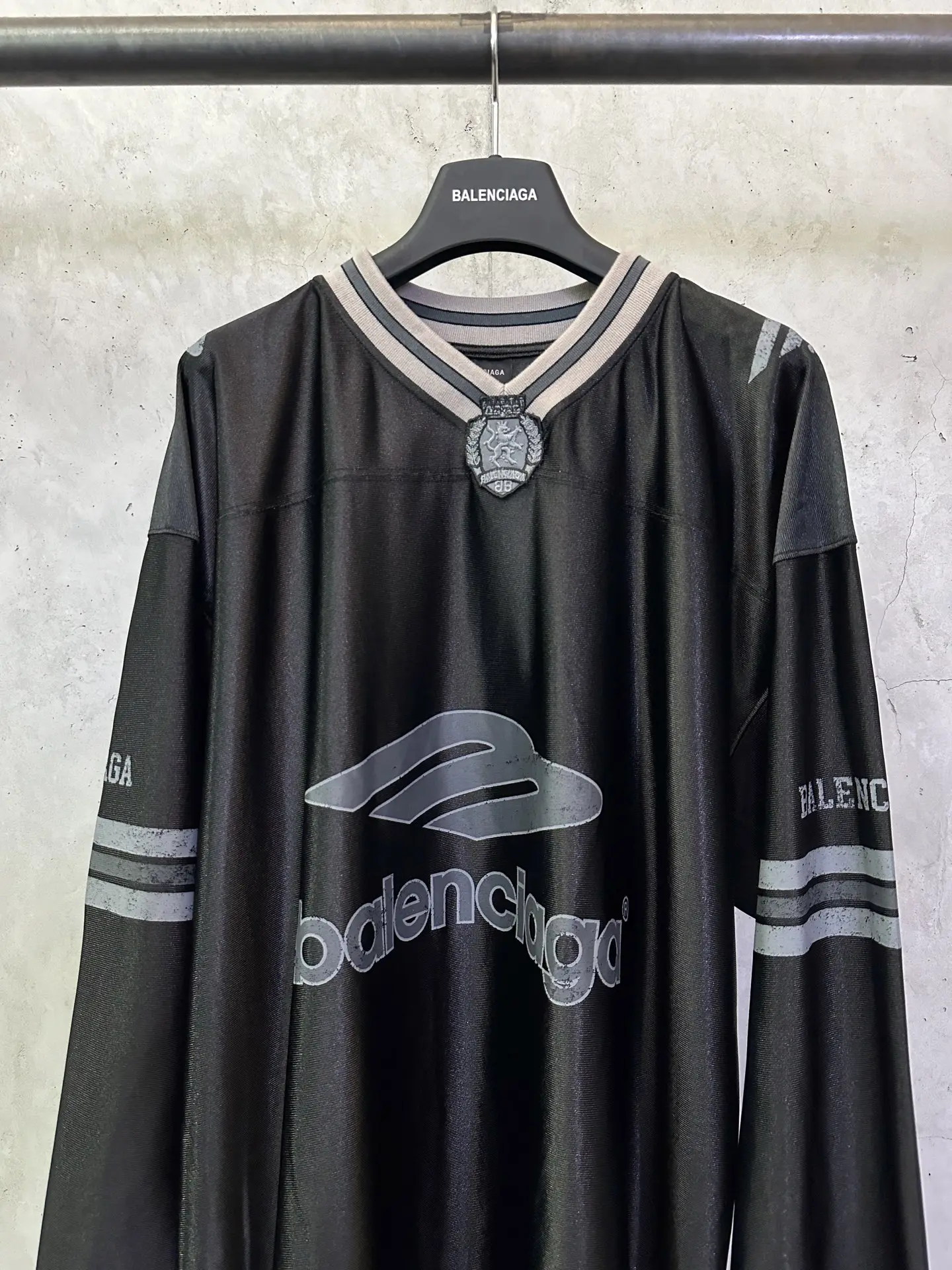 Logo-Embroidered Long-Sleeve Rugby Jersey D26012490 — view 3
