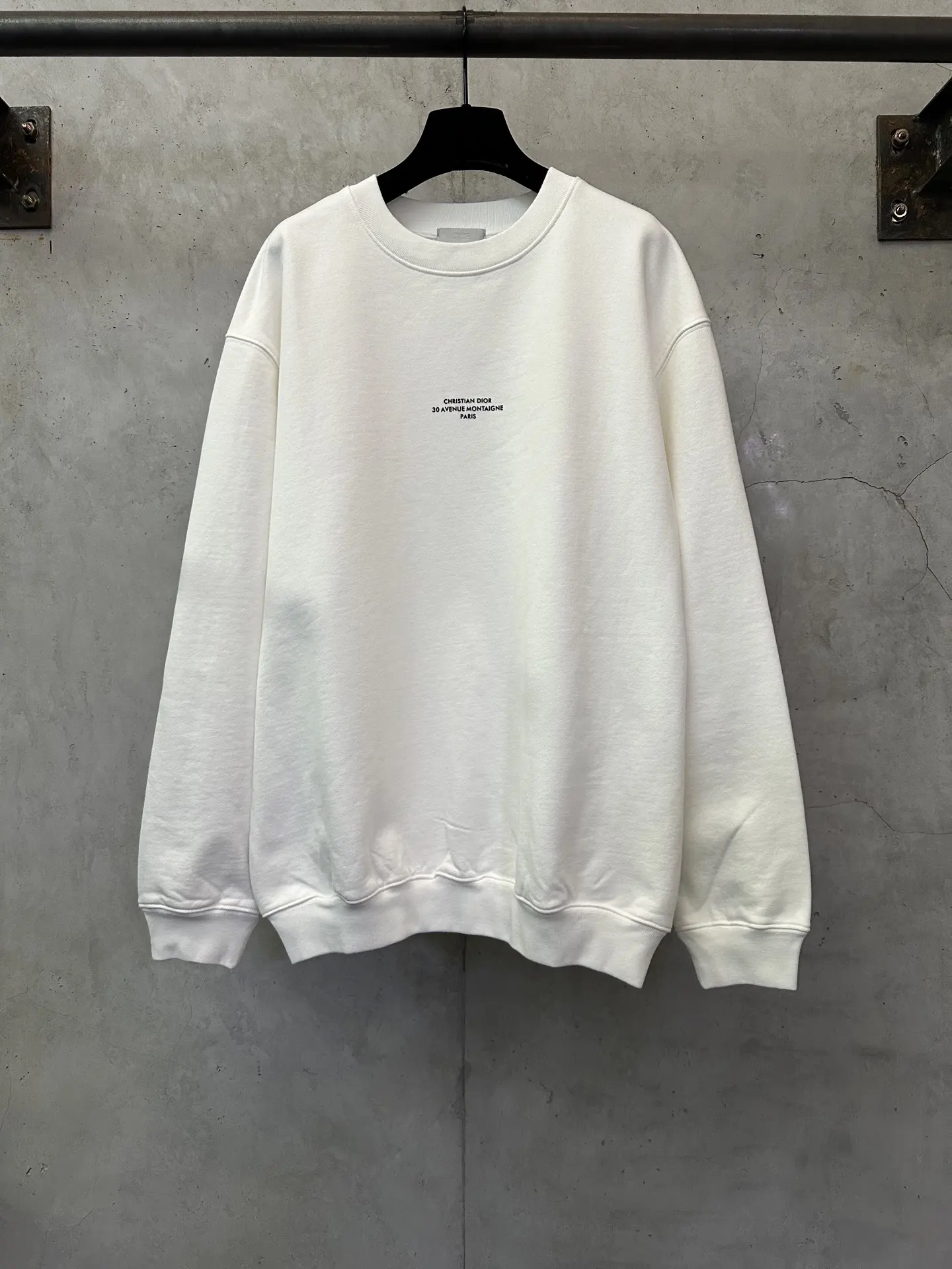 30 Montaigne Logo Crew-Neck Sweatshirt D26018864