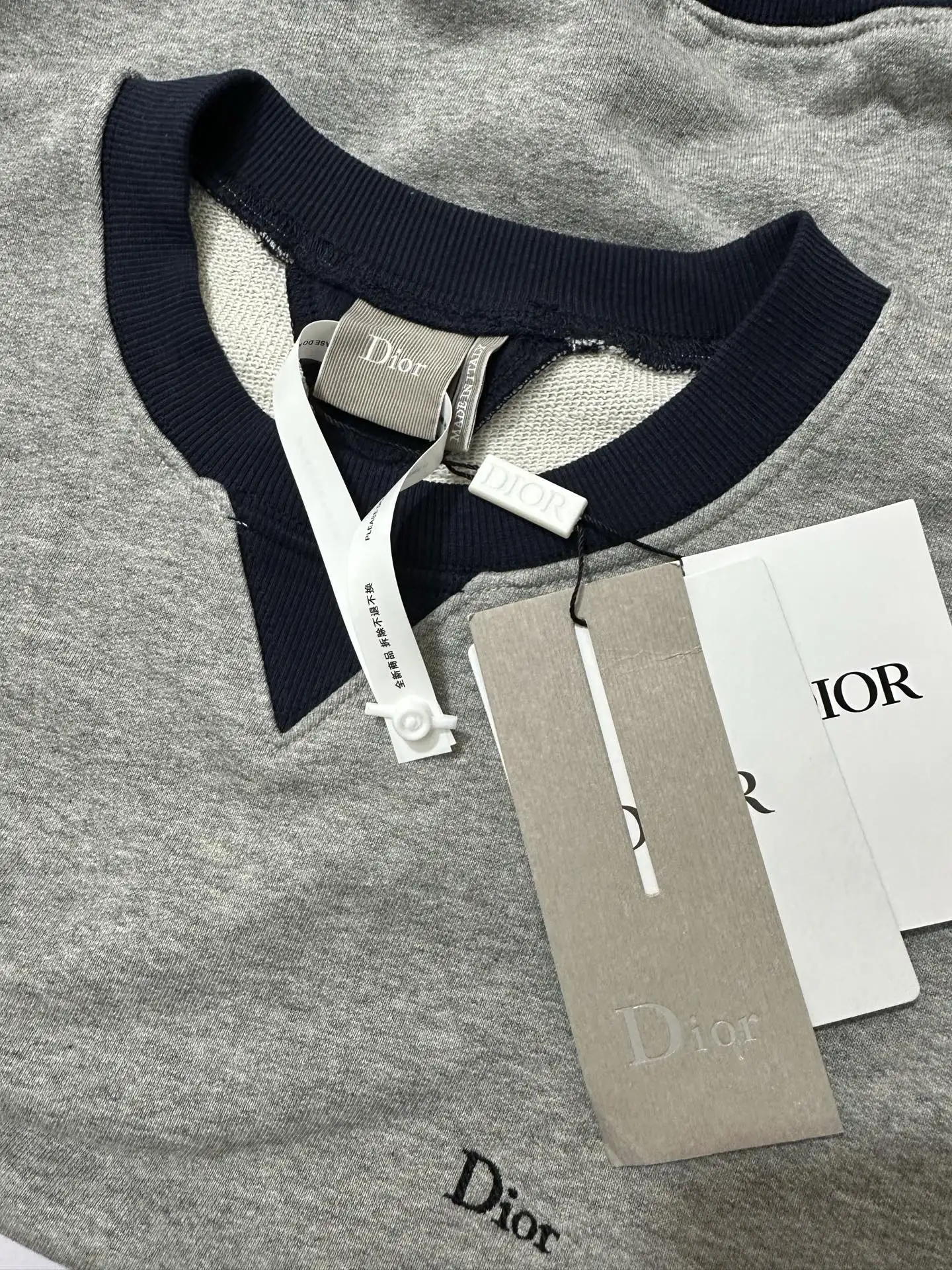 Logo Embroidery Color-Block Sweatshirt D26023147 — view 6