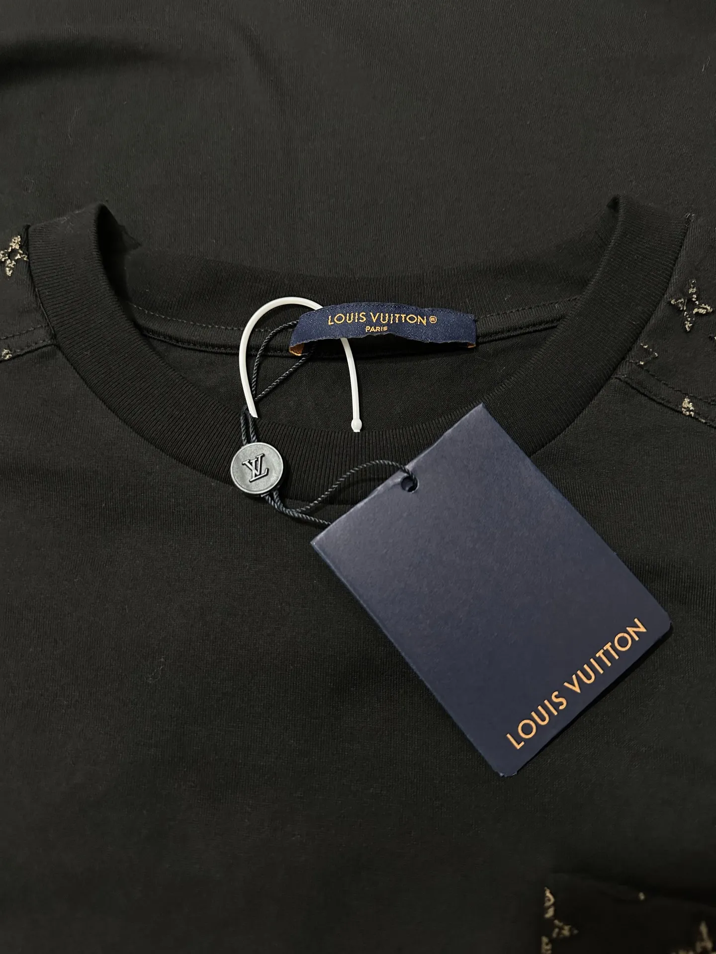 Monogram Embossed Pocket T-Shirt D26018831 — view 6
