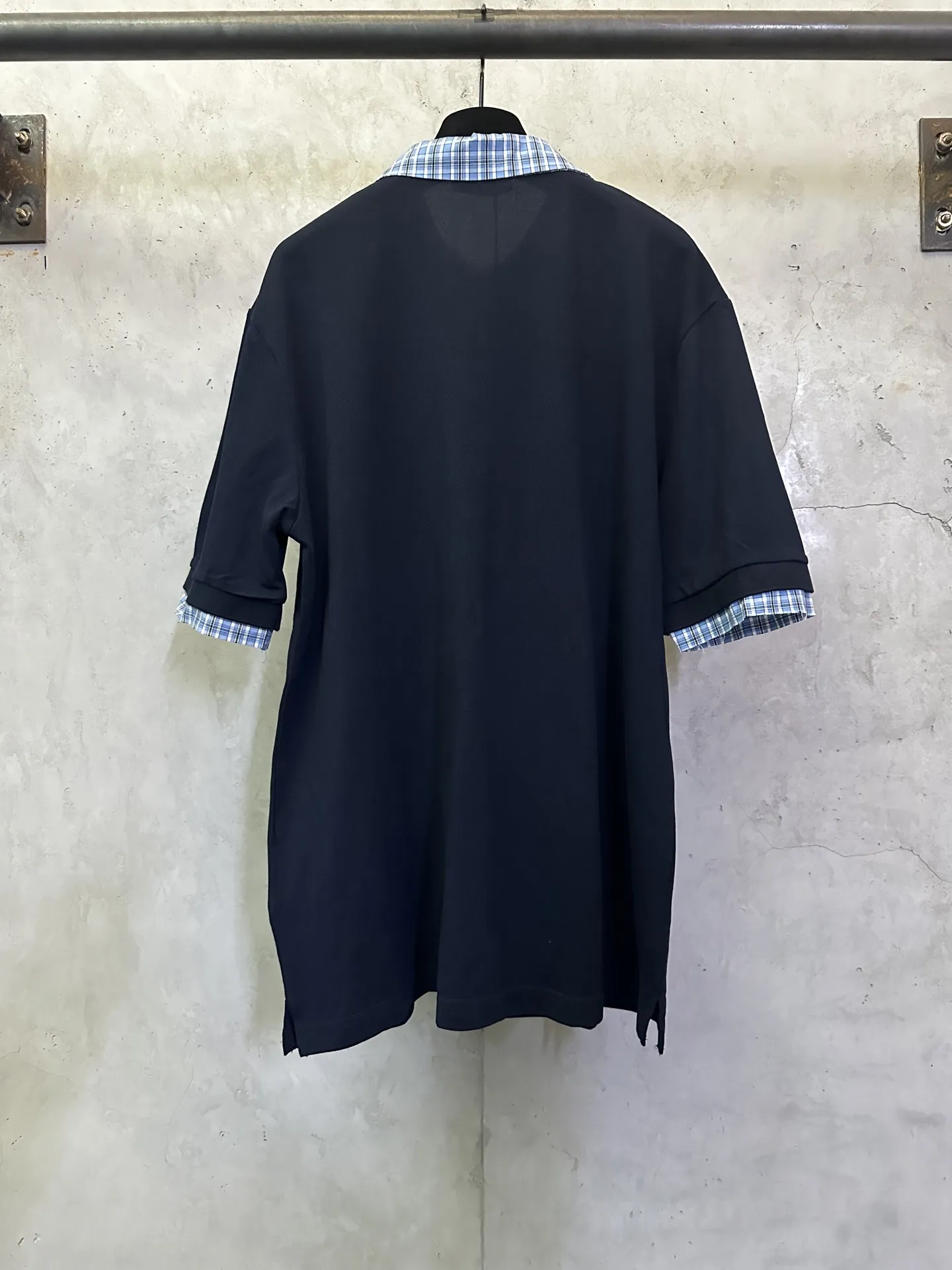 Contrast Check Collar Logo Polo Shirt D26012370 — view 2