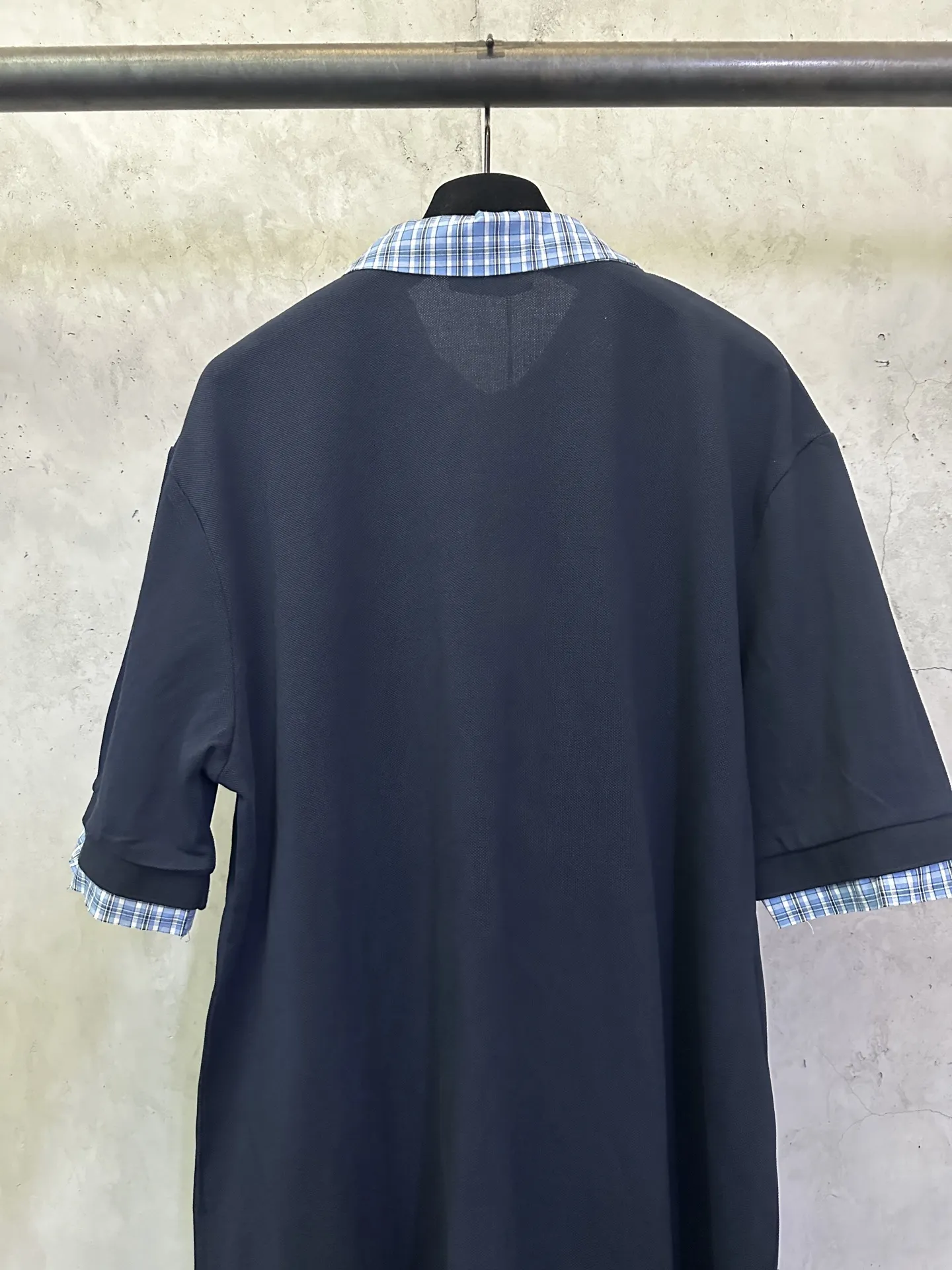 Contrast Check Collar Logo Polo Shirt D26012370 — view 5