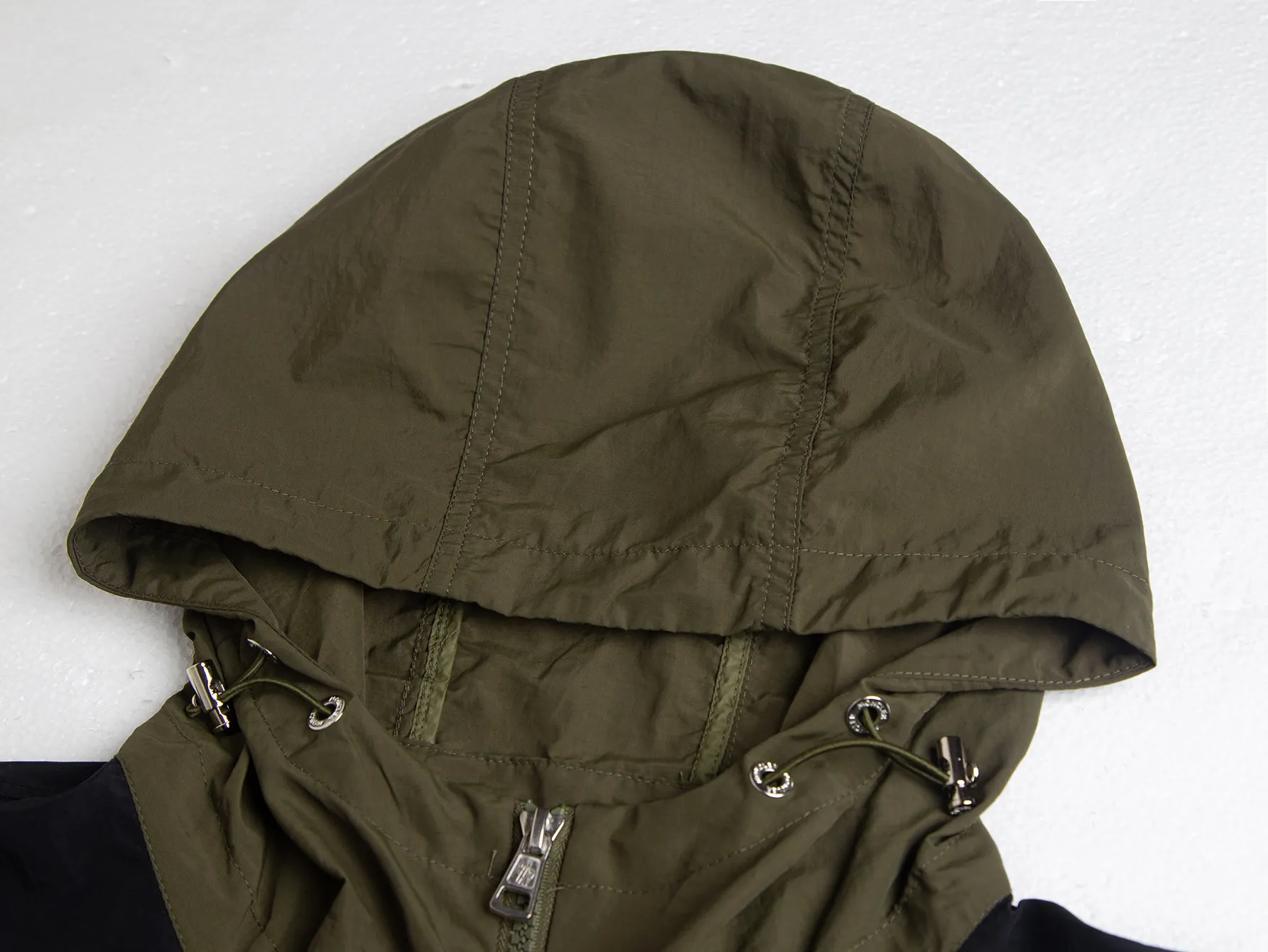 Moncler Color-Block Hooded Windbreaker Jacket D26015909 — view 4