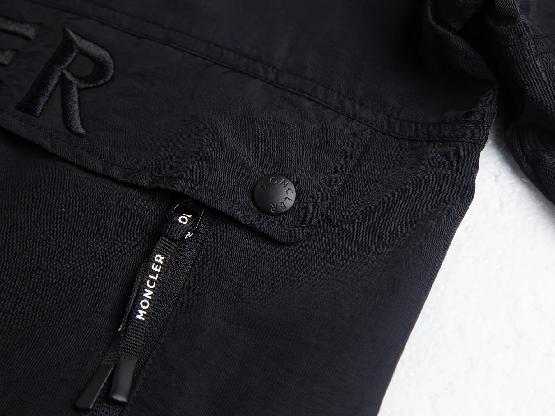Logo-Embroidered Hooded Windbreaker Jacket D26015908 — view 4