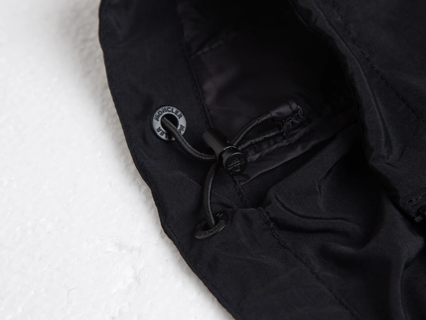Logo-Embroidered Hooded Windbreaker Jacket D26015908 — view 13