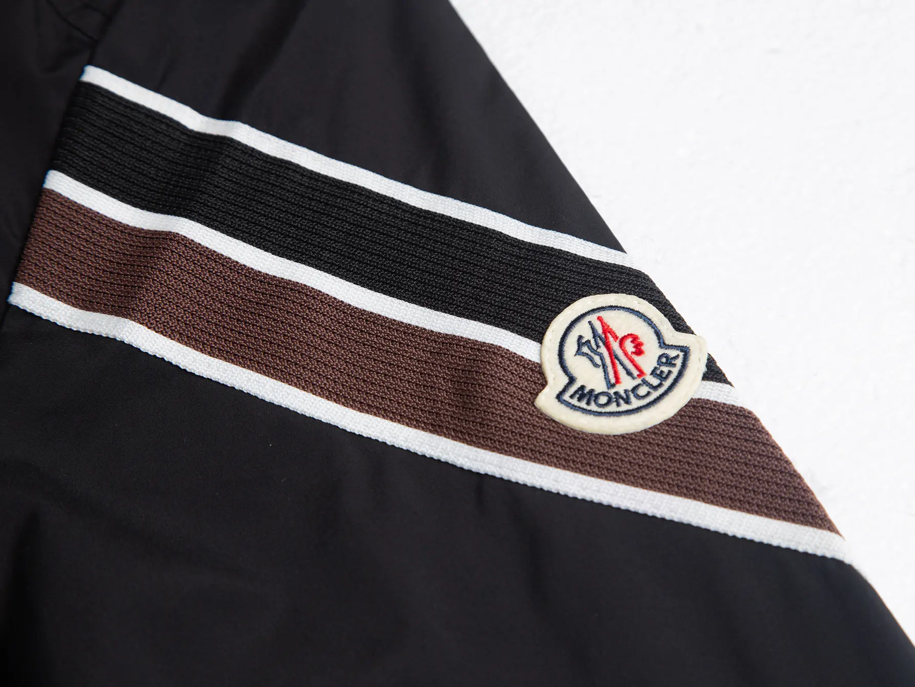 Striped Webbing Hooded Windbreaker Jacket D26015910 — view 3