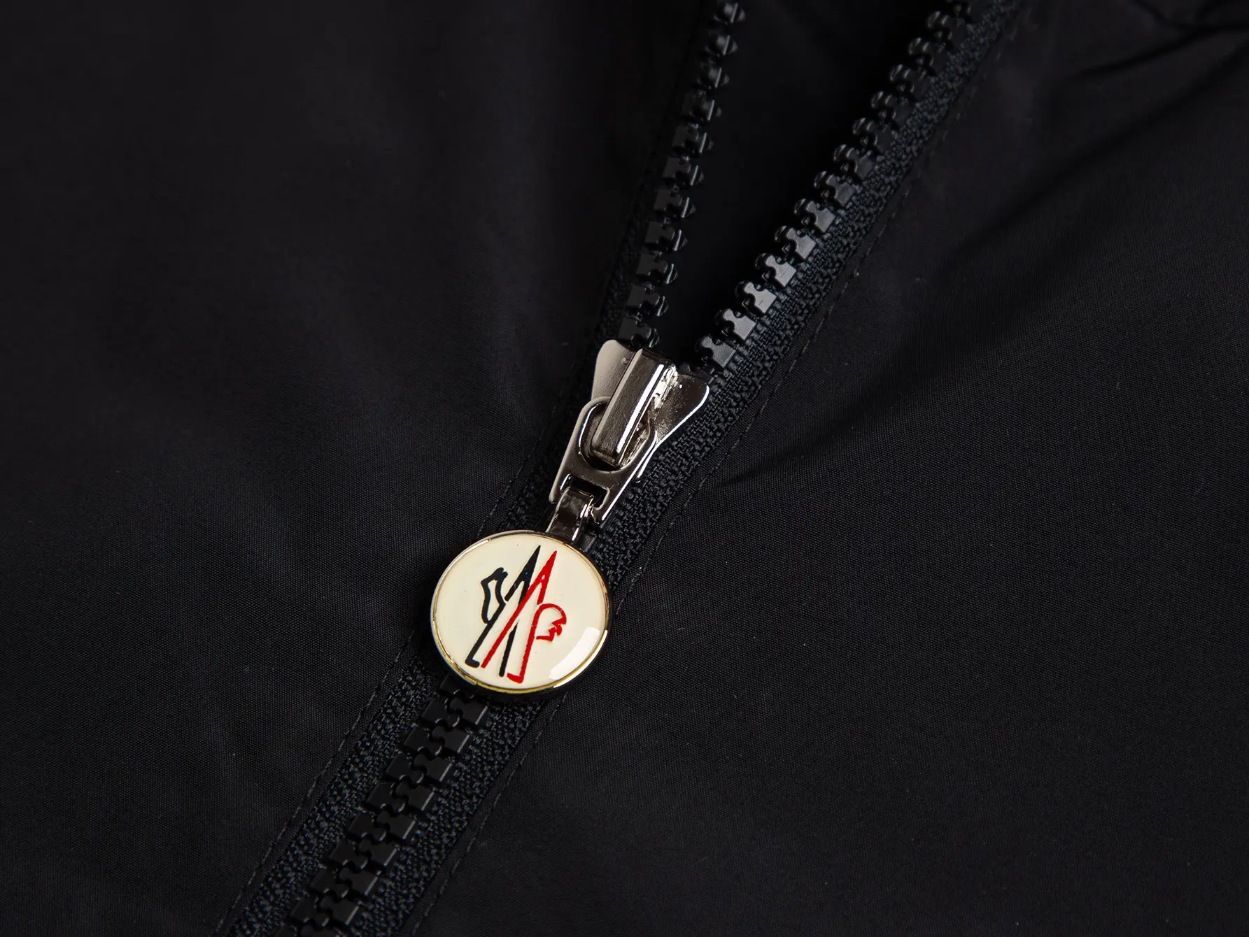 Striped Webbing Hooded Windbreaker Jacket D26015910 — view 6