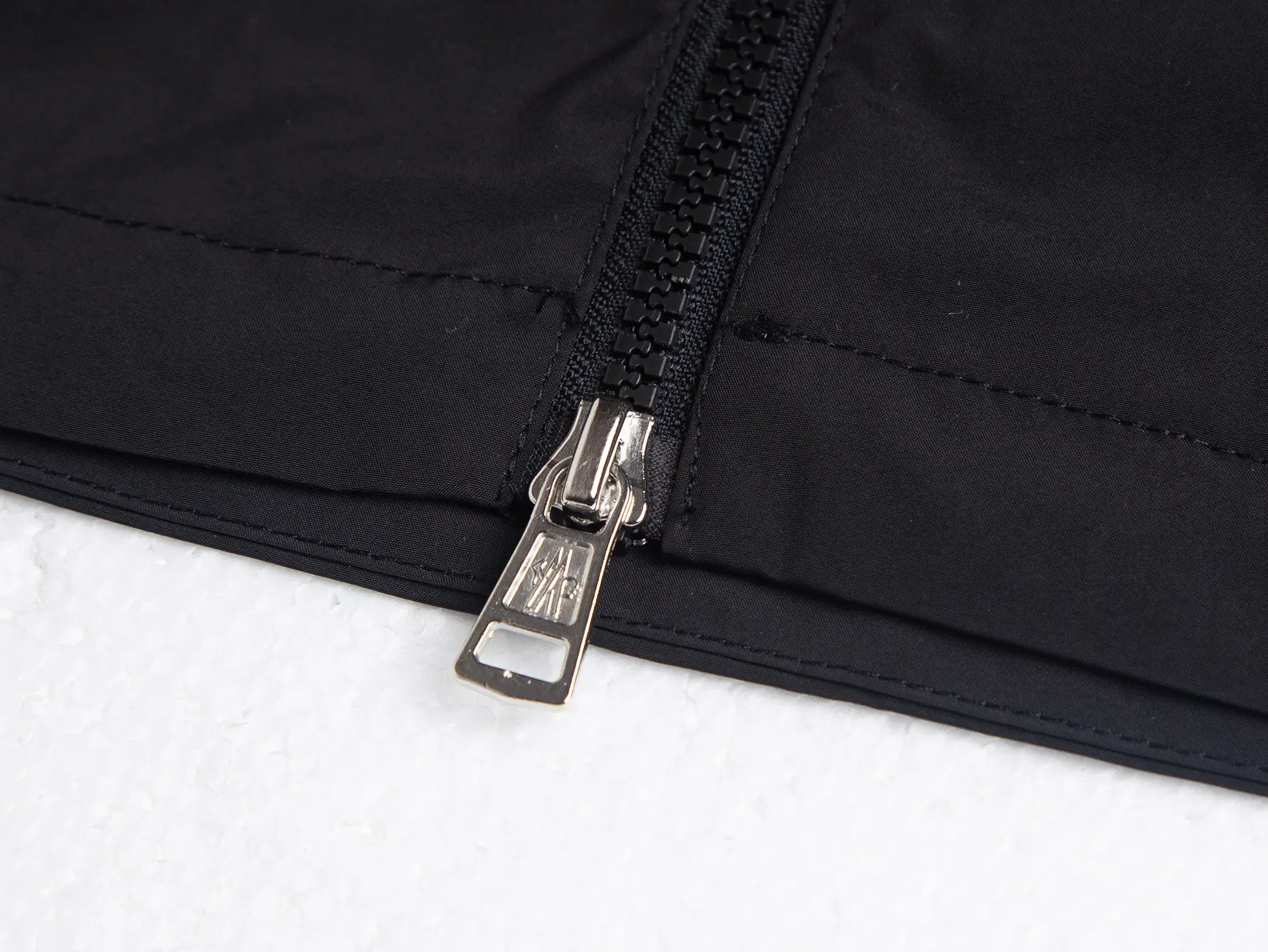 Striped Webbing Hooded Windbreaker Jacket D26015910 — view 11