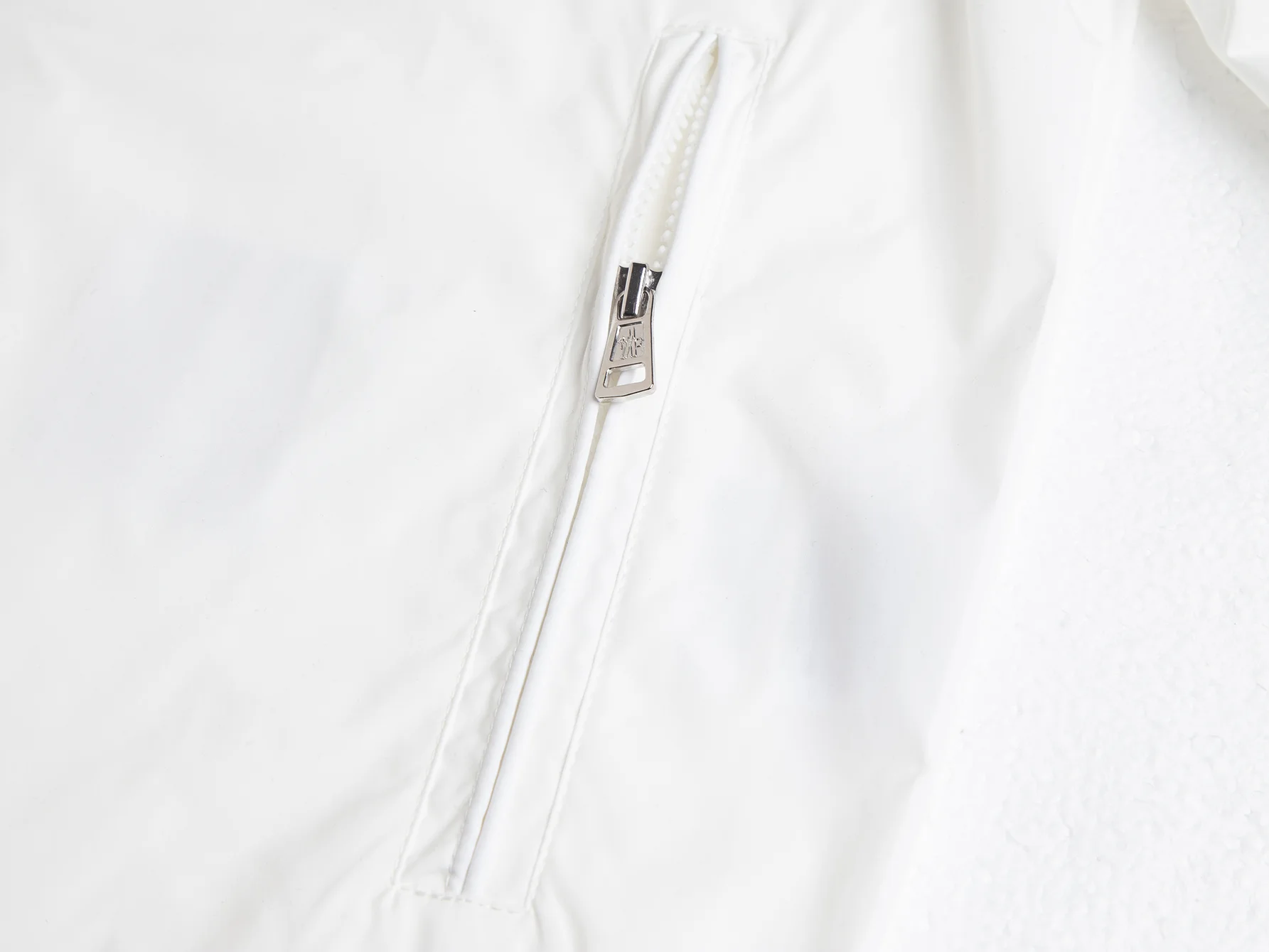 Striped Hooded Windbreaker Jacket D26015912 — view 8