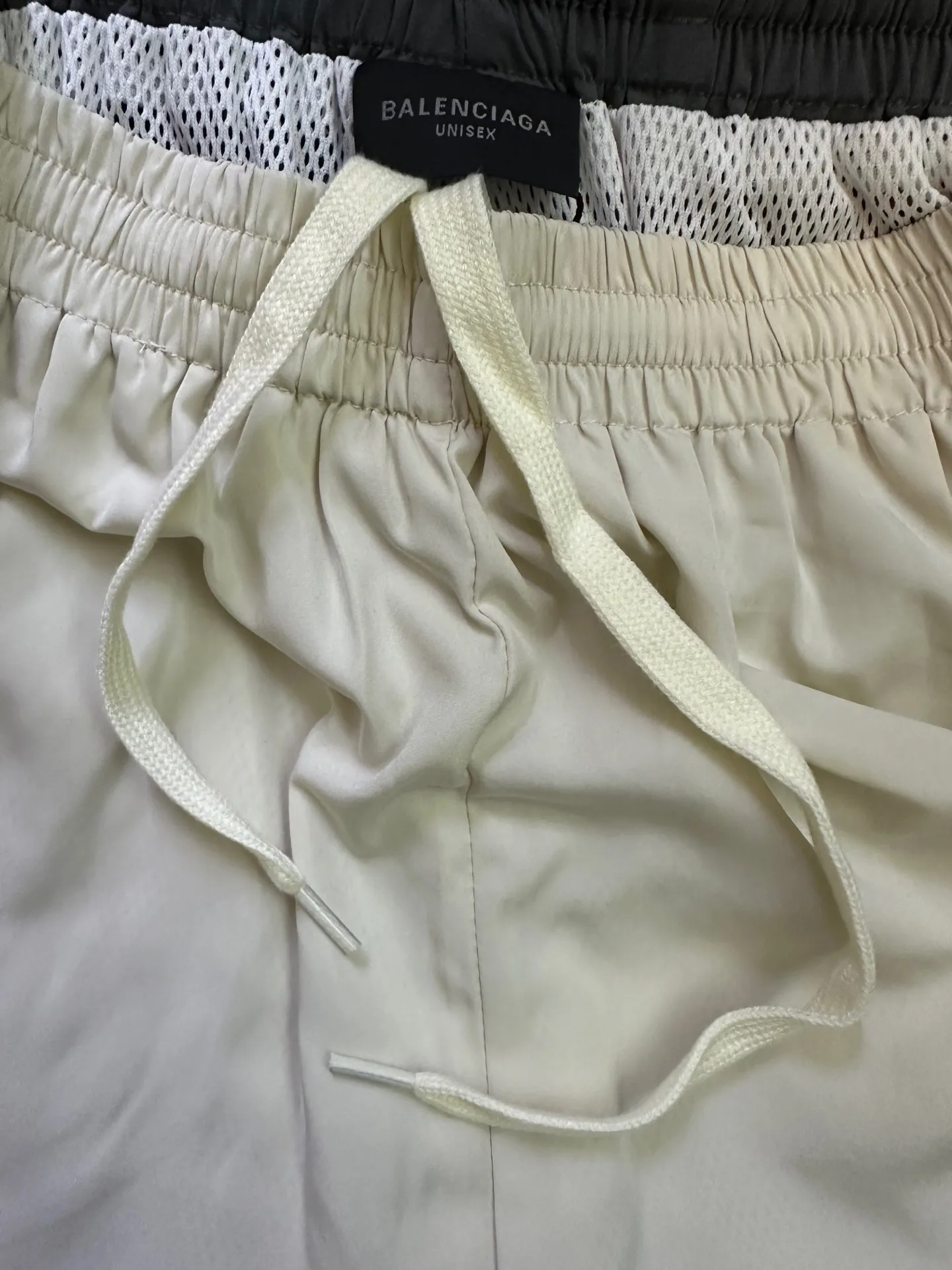 Color-Block Distressed Shell Track Pants D27012408 — view 7