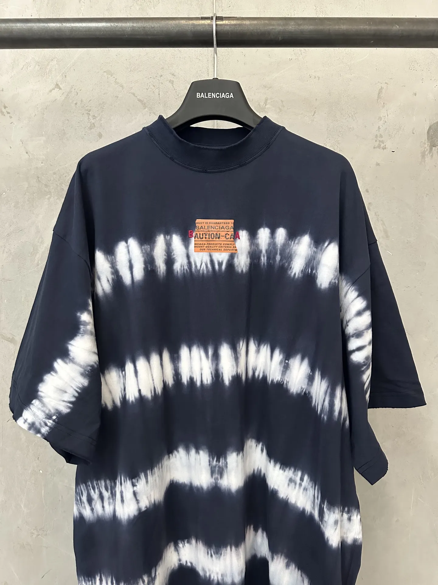 Tie-Dye Oversized Logo T-Shirt D27018933 — view 3