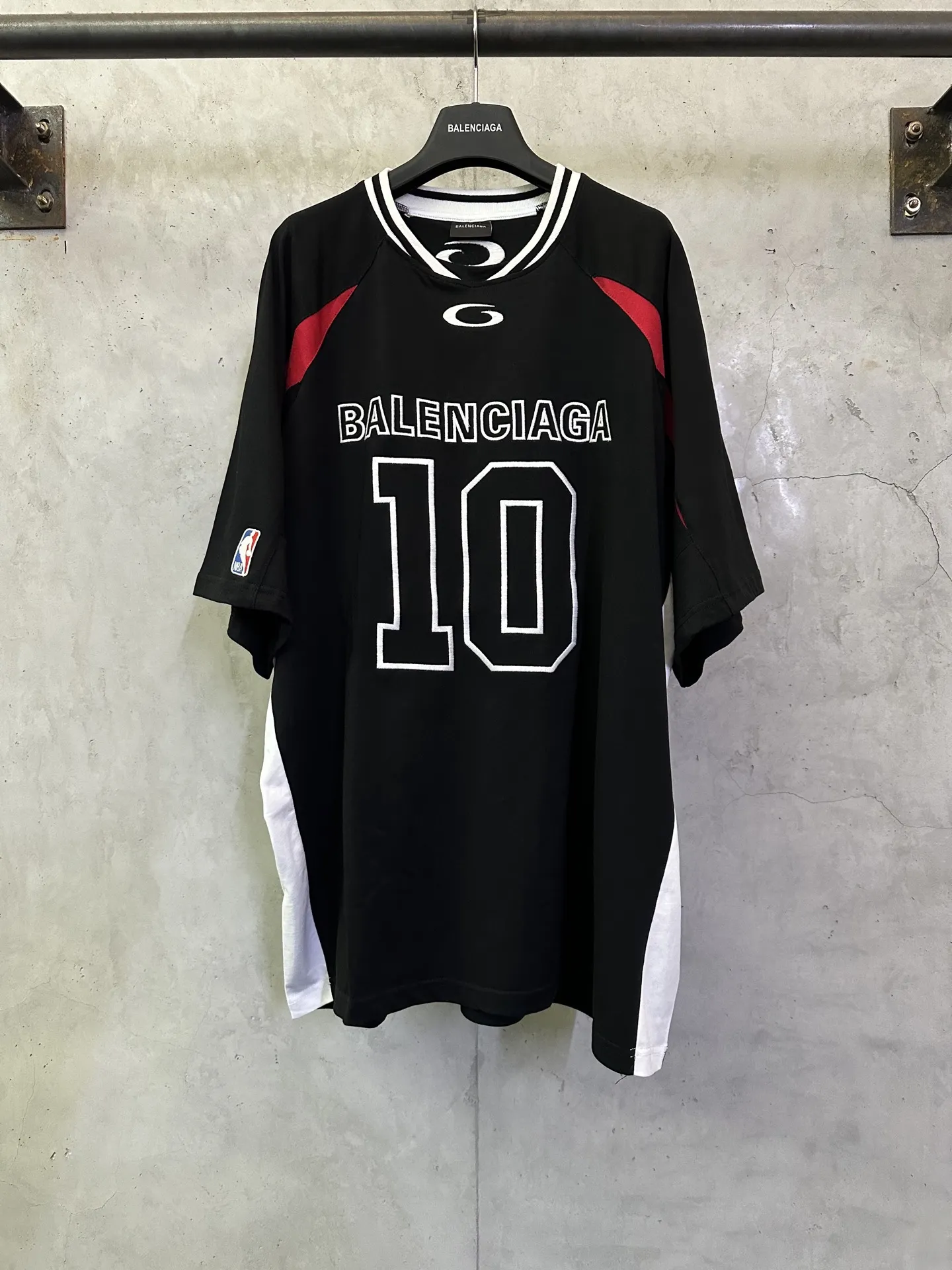 NBA Logo Embroidered Mesh Jersey T-Shirt D27012351