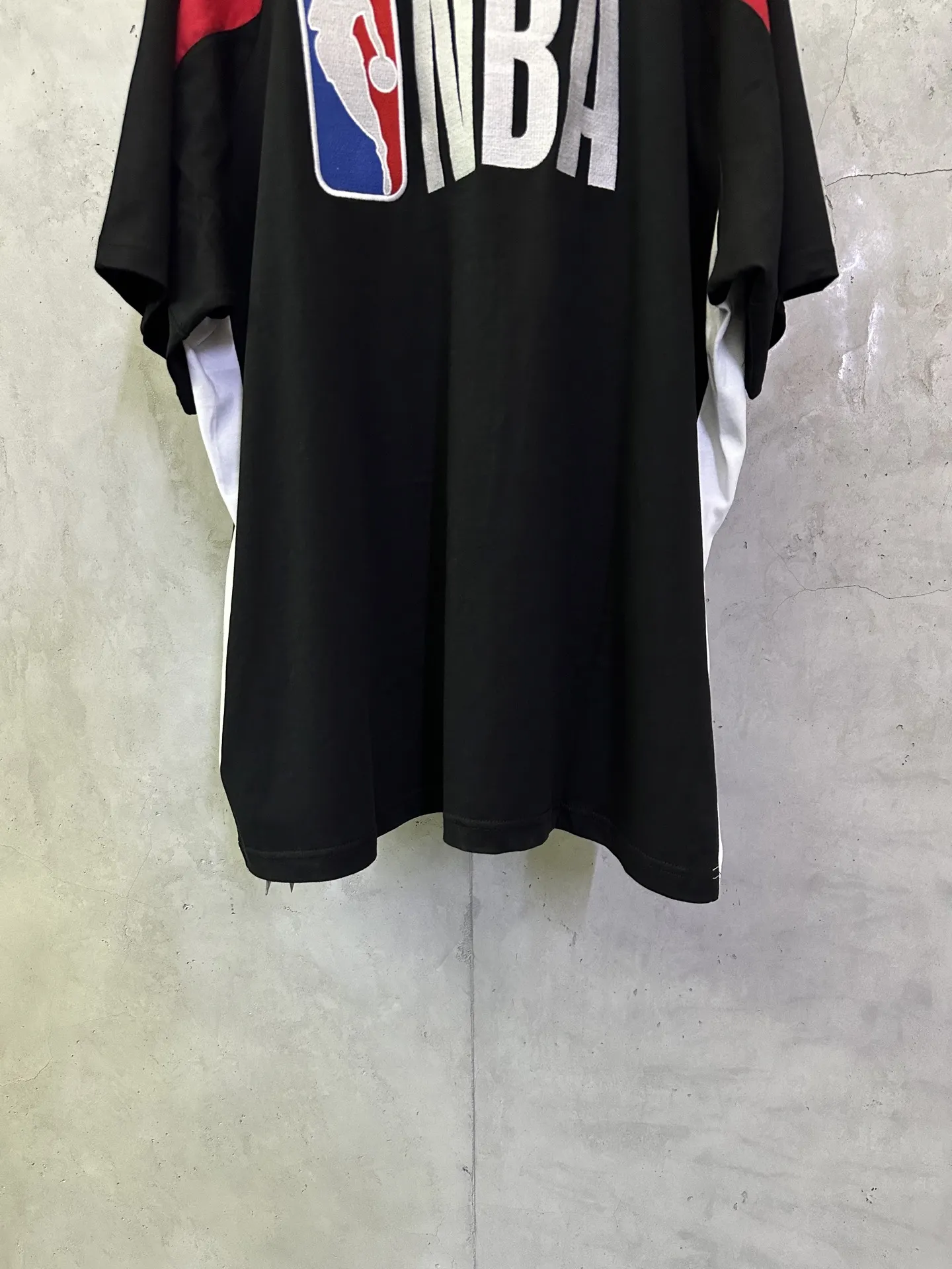 NBA Logo Embroidered Mesh Jersey T-Shirt D27012351 — view 4