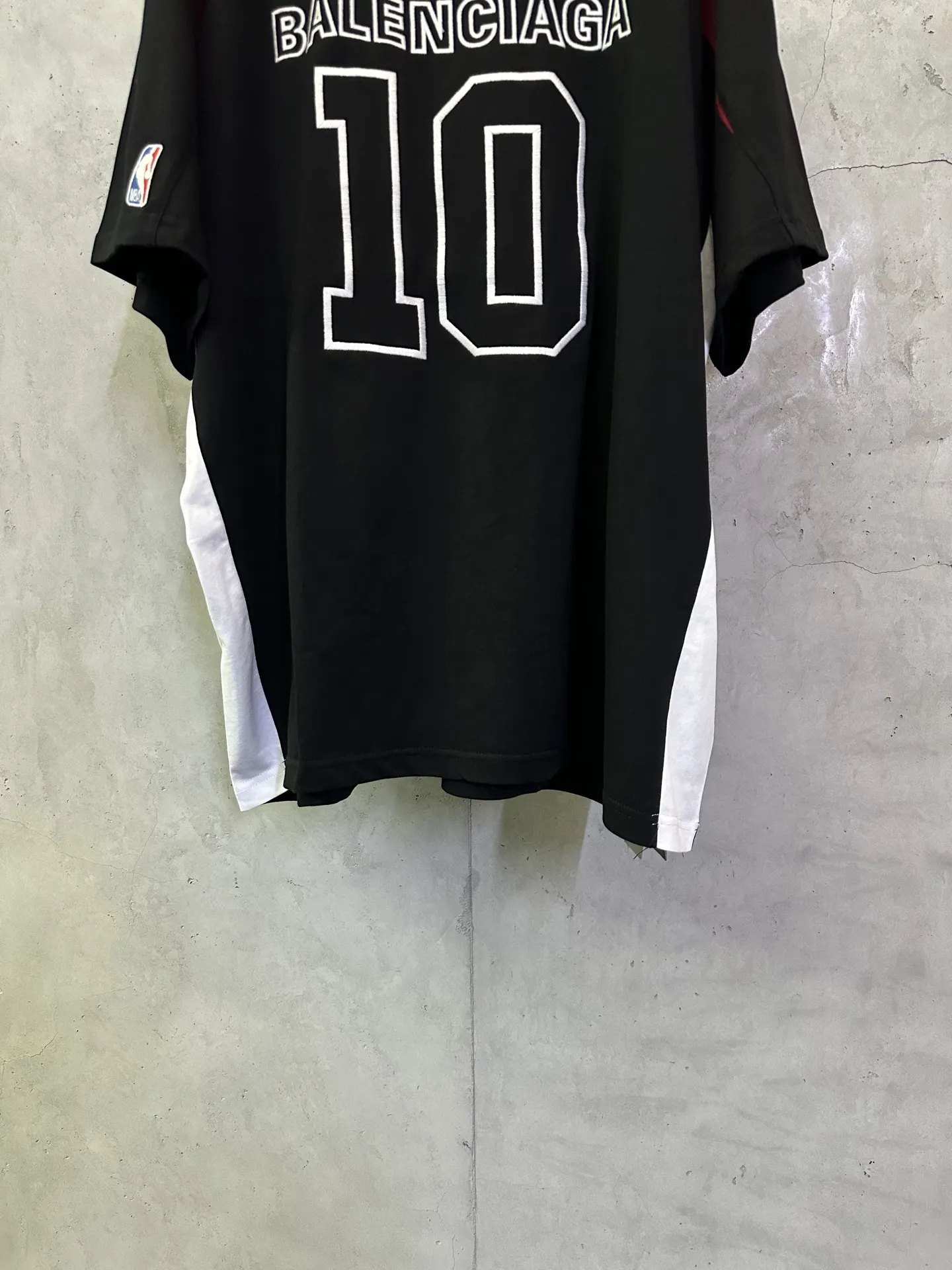 NBA Logo Embroidered Mesh Jersey T-Shirt D27012351 — view 6