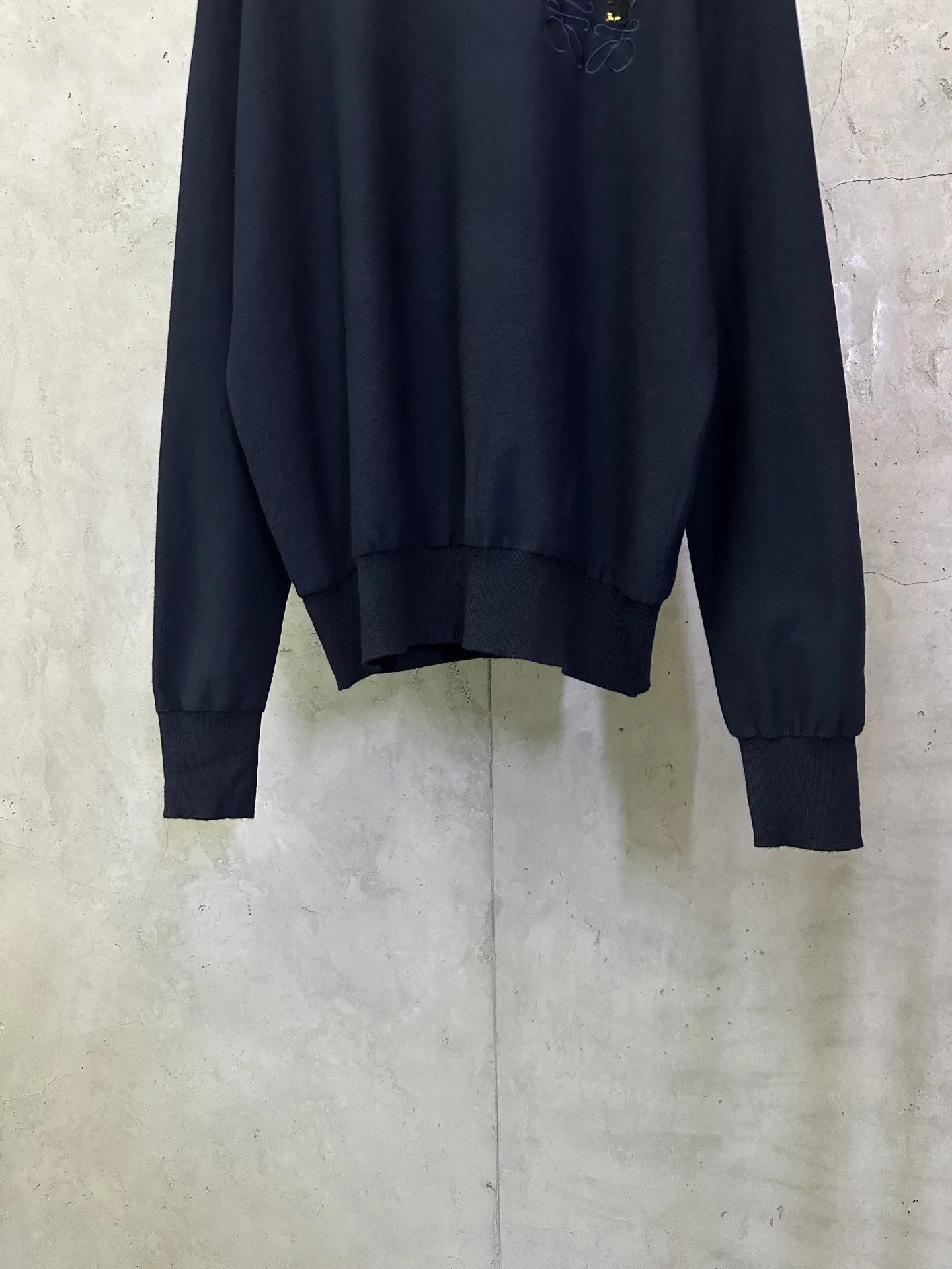 Anagram Animal Embroidery Knit Sweater D27015314 — view 4