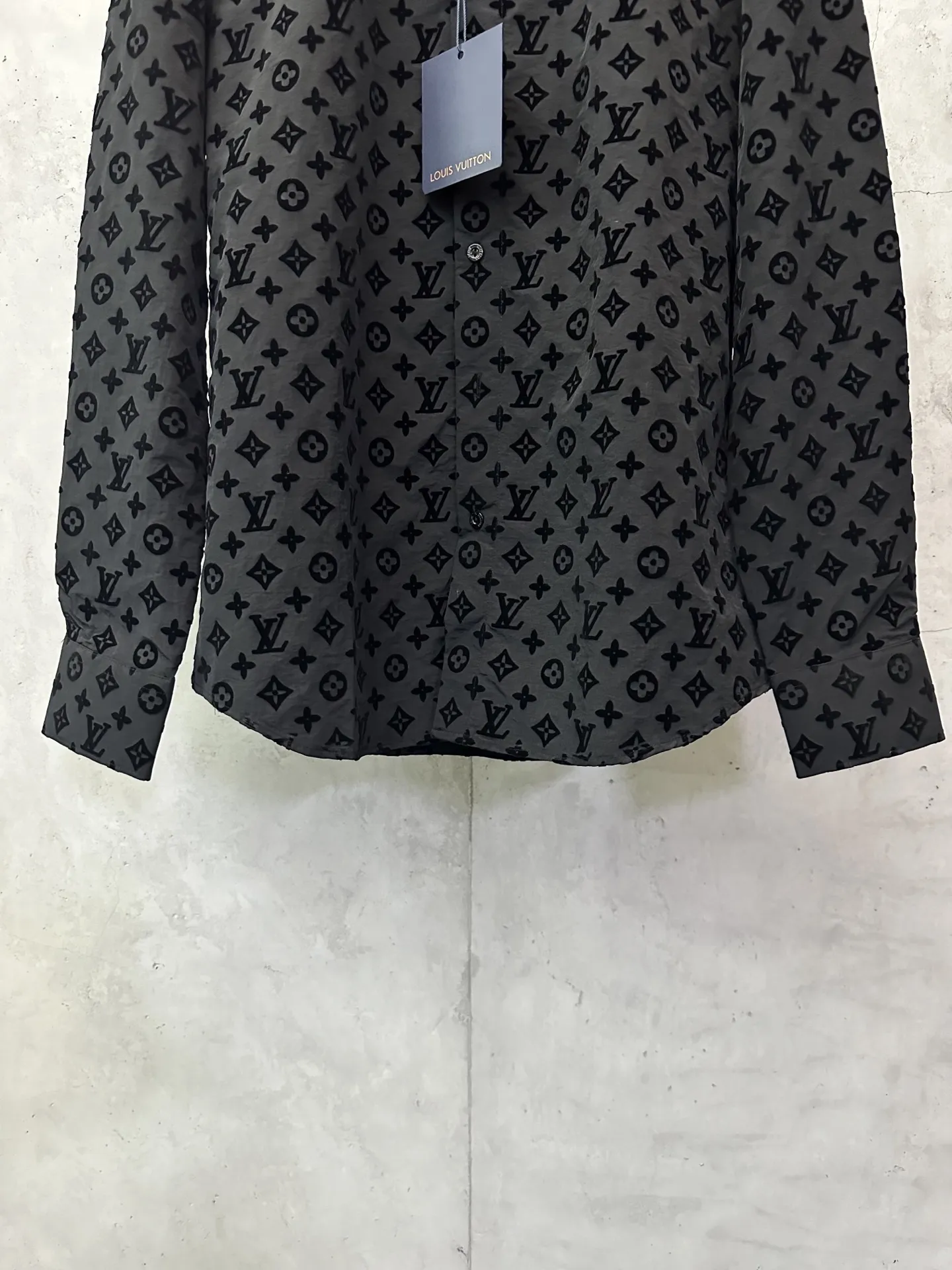 Monogram Flocked Long-Sleeve Shirt D27023160 — view 4