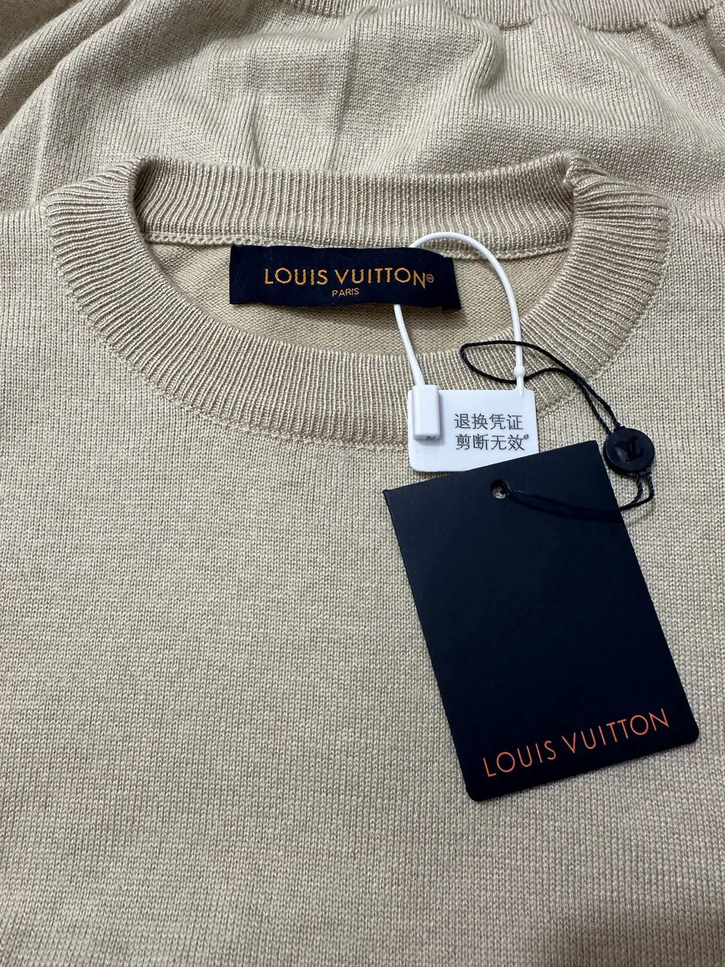 Cashmere-Blend Crew-Neck Knit Sweater D27020541 — view 6