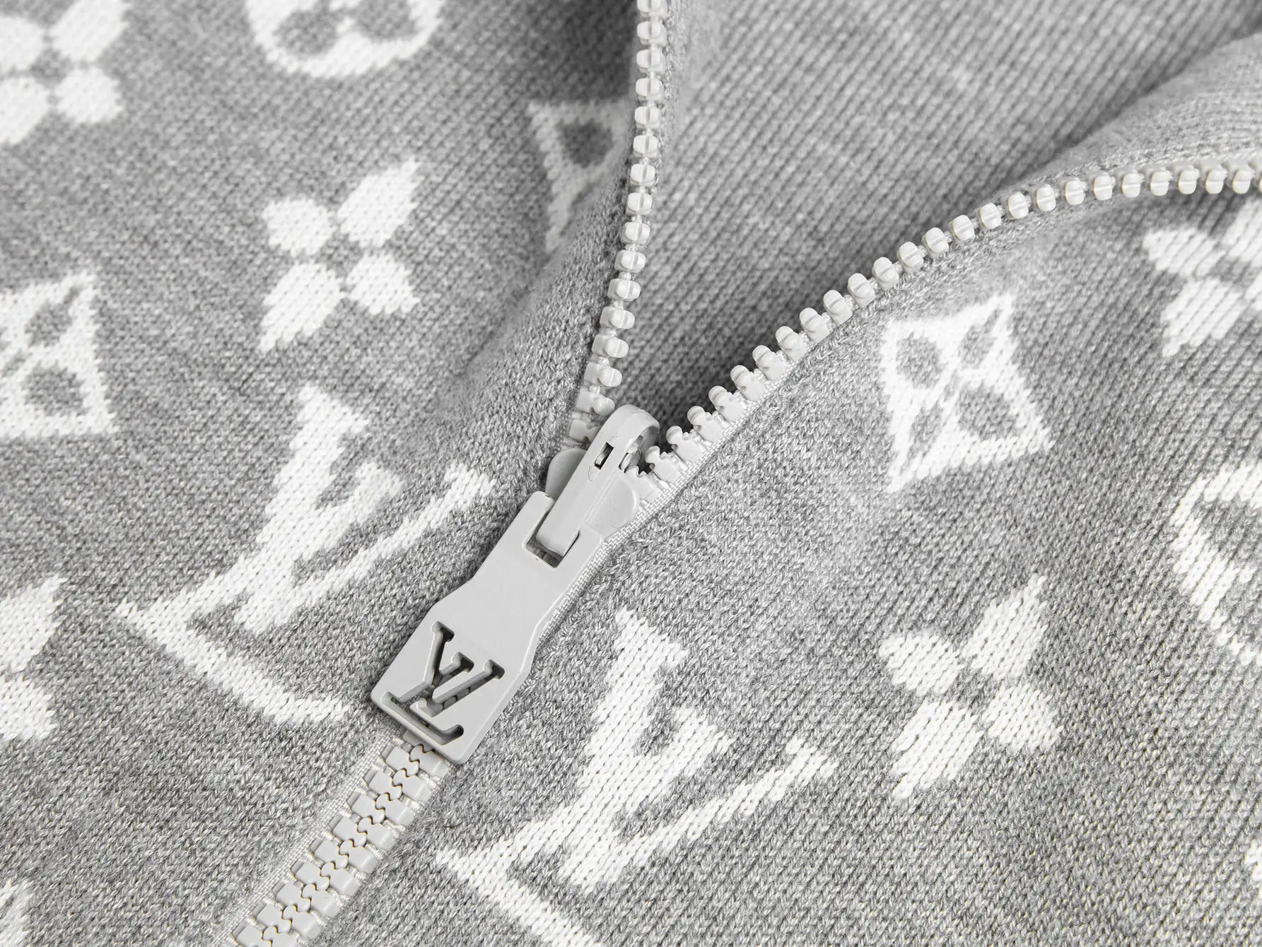 Monogram Reversible Cashmere-Blend Zip-Up Hoodie D27016001 — view 5