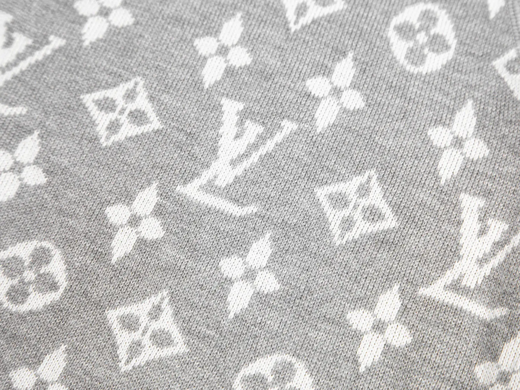 Monogram Reversible Cashmere-Blend Zip-Up Hoodie D27016001 — view 7