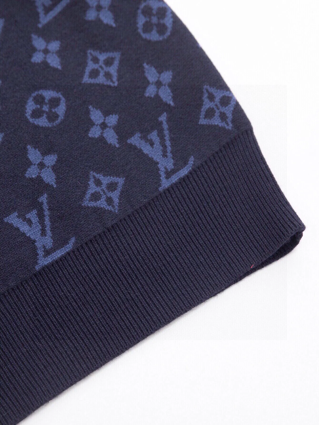 Monogram Reversible Cashmere-Blend Zip-Up Hoodie D27016000 — view 9