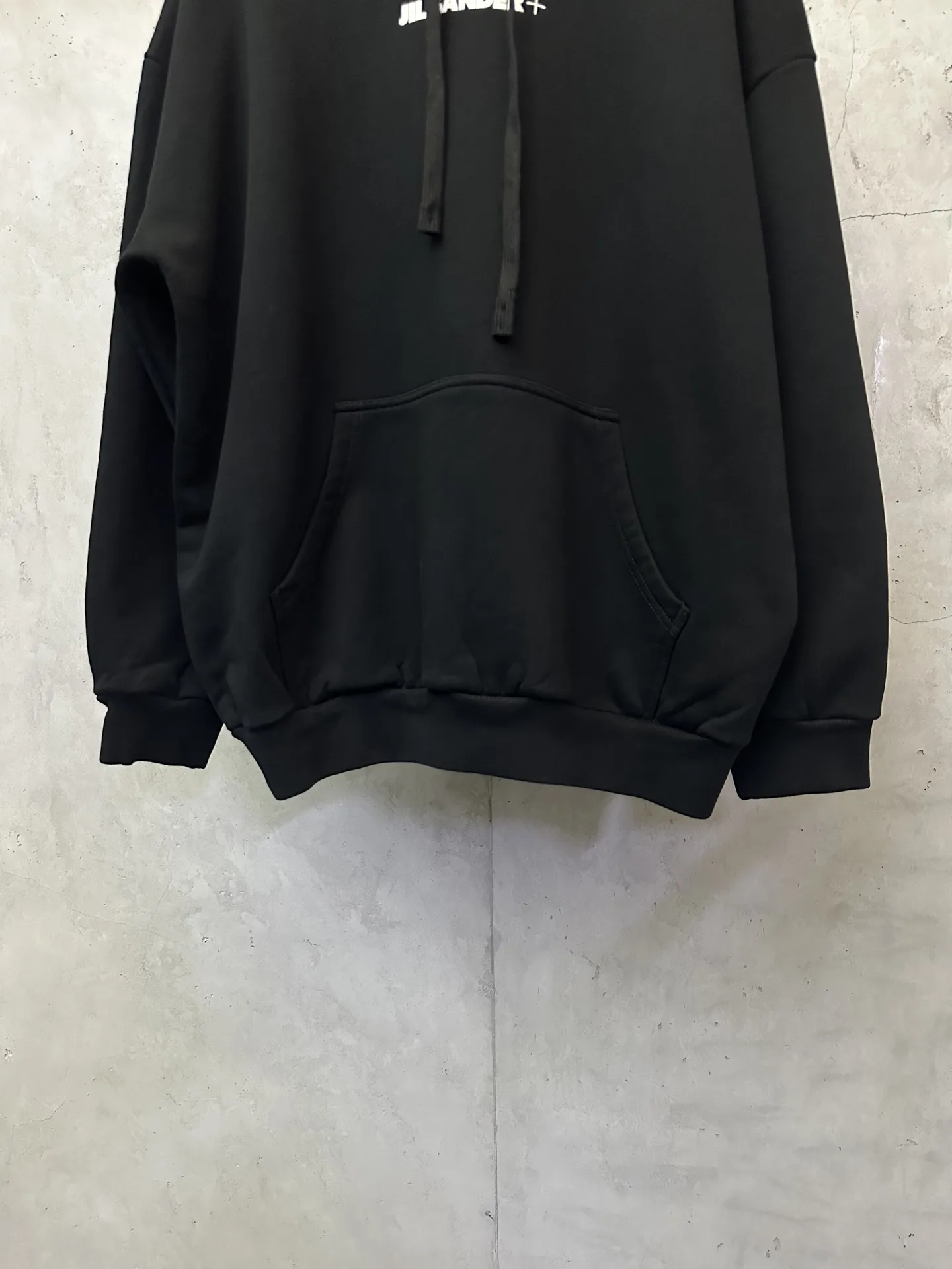 Logo Print Heavyweight Cotton Hoodie D27020534 — view 4