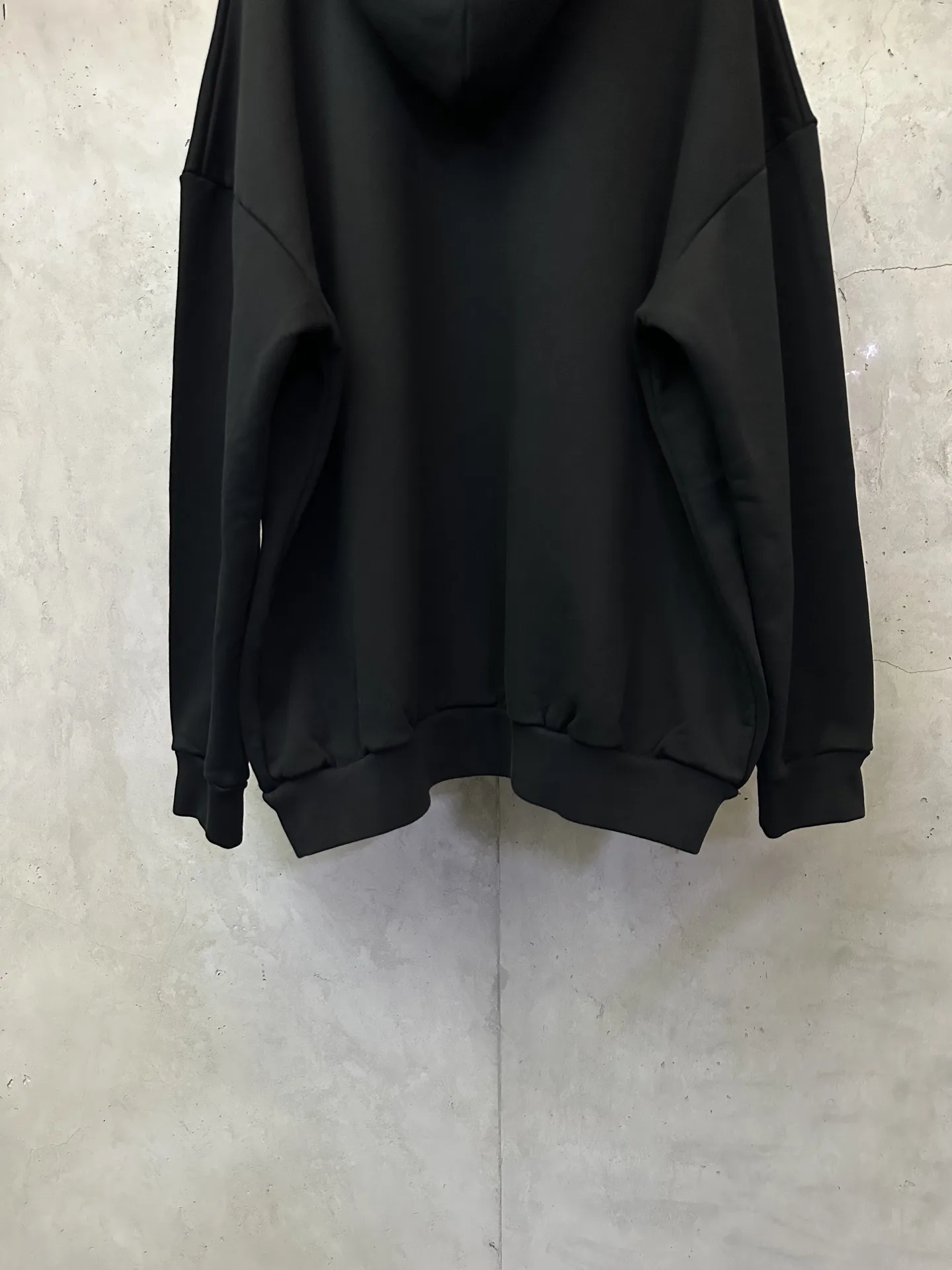 Logo Print Heavyweight Cotton Hoodie D27020534 — view 6