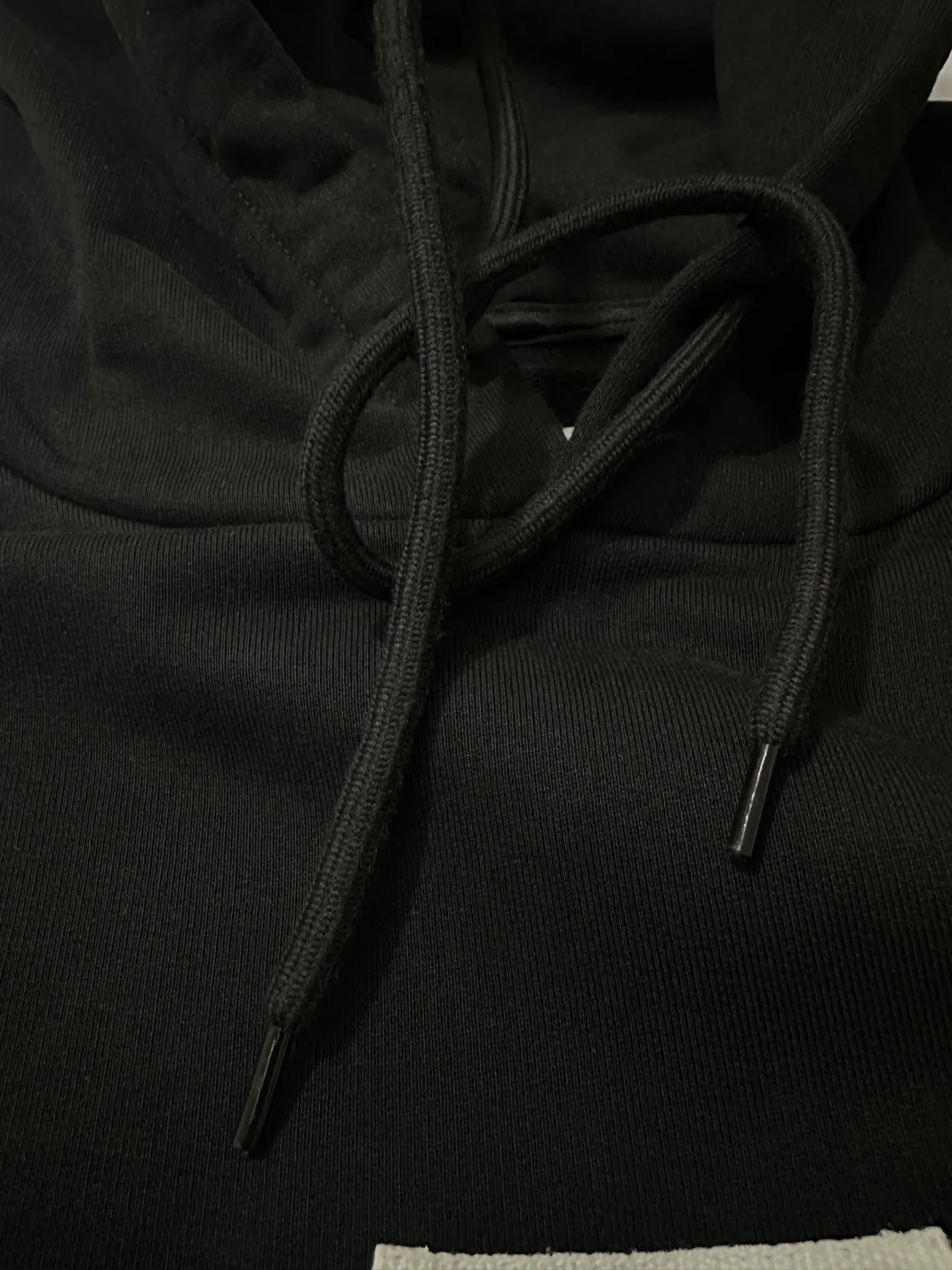 MM6 Logo Patch Distressed Hem Hoodie D27020518 — view 7