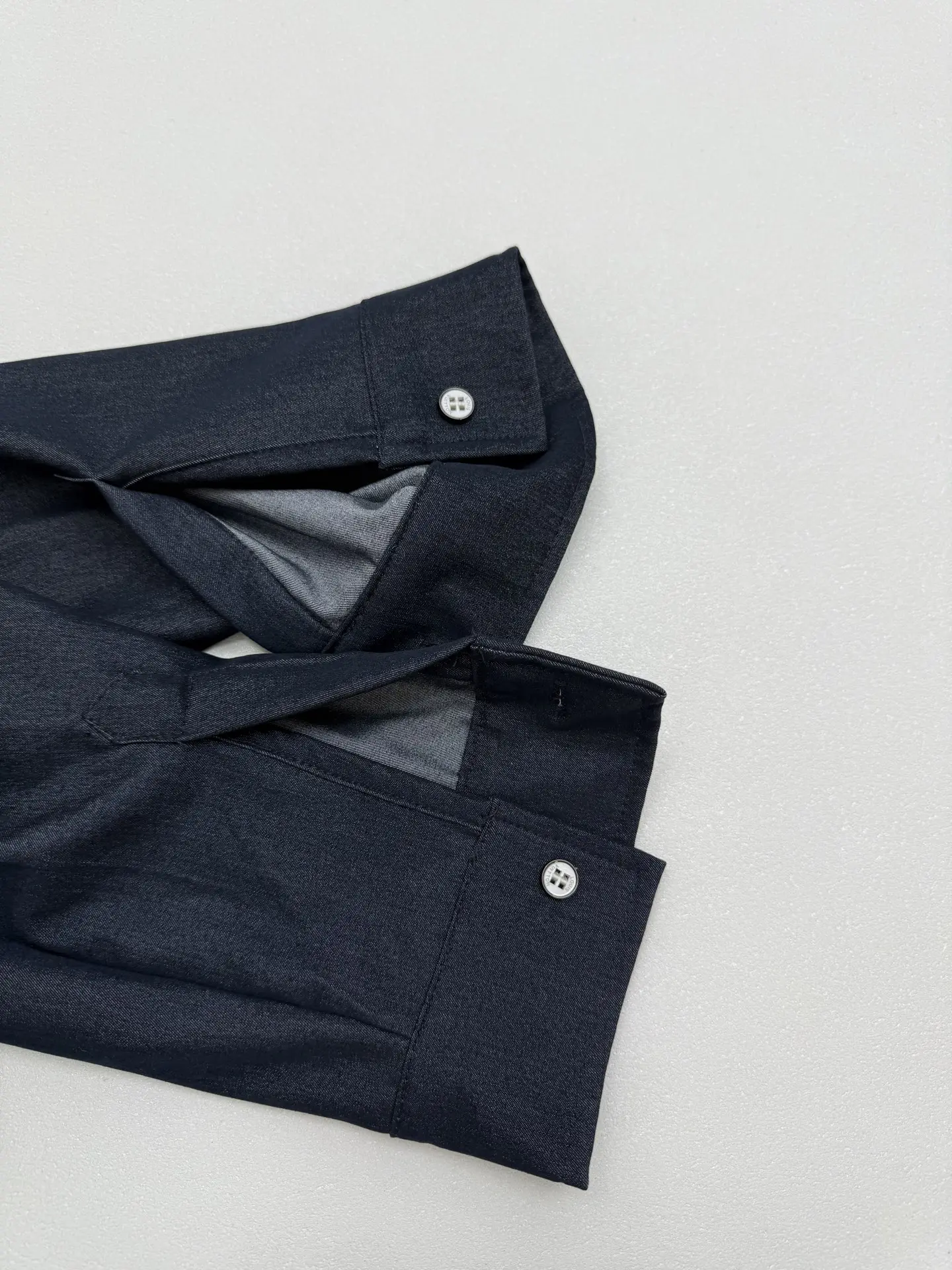 Trunk Leather Patch Long-Sleeve Shirt D27513834 — view 6