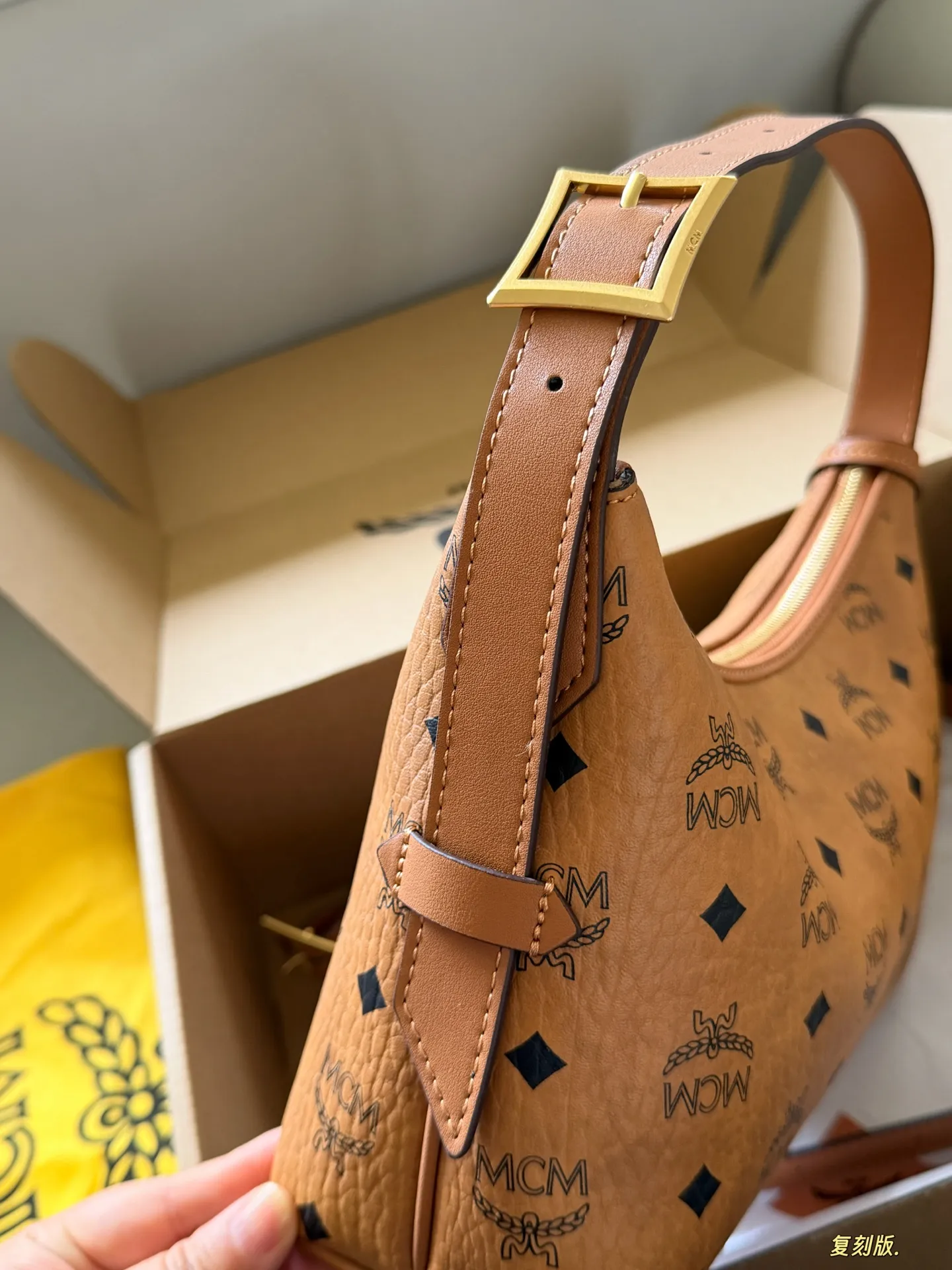 MCM Visetos Hobo Shoulder Bag D27517972 — view 8