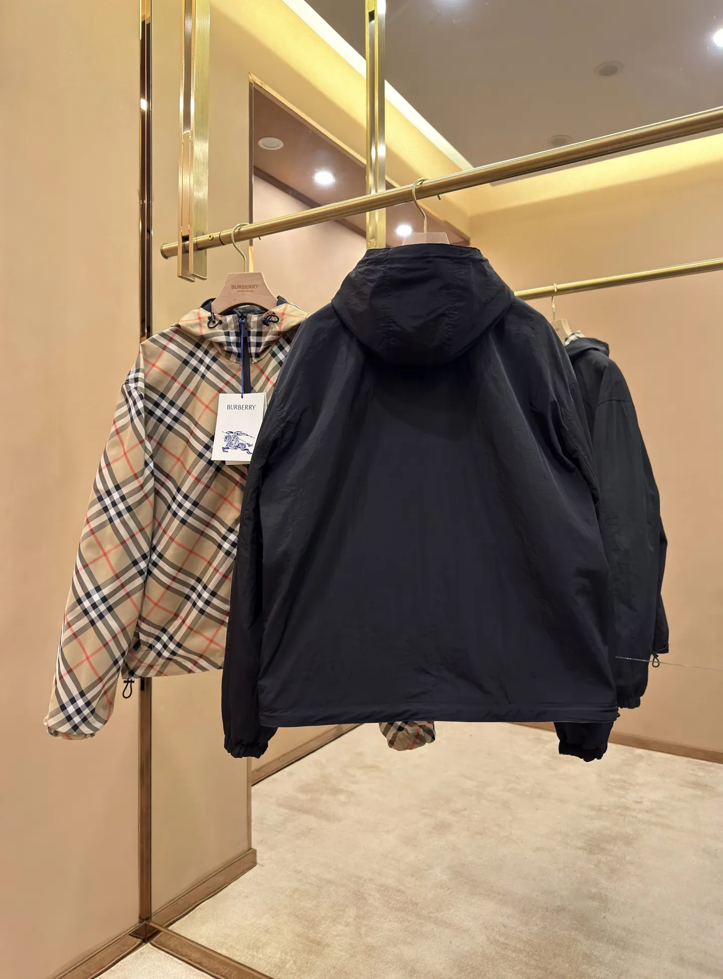 Reversible Check Hooded Jacket D27515997 — view 2
