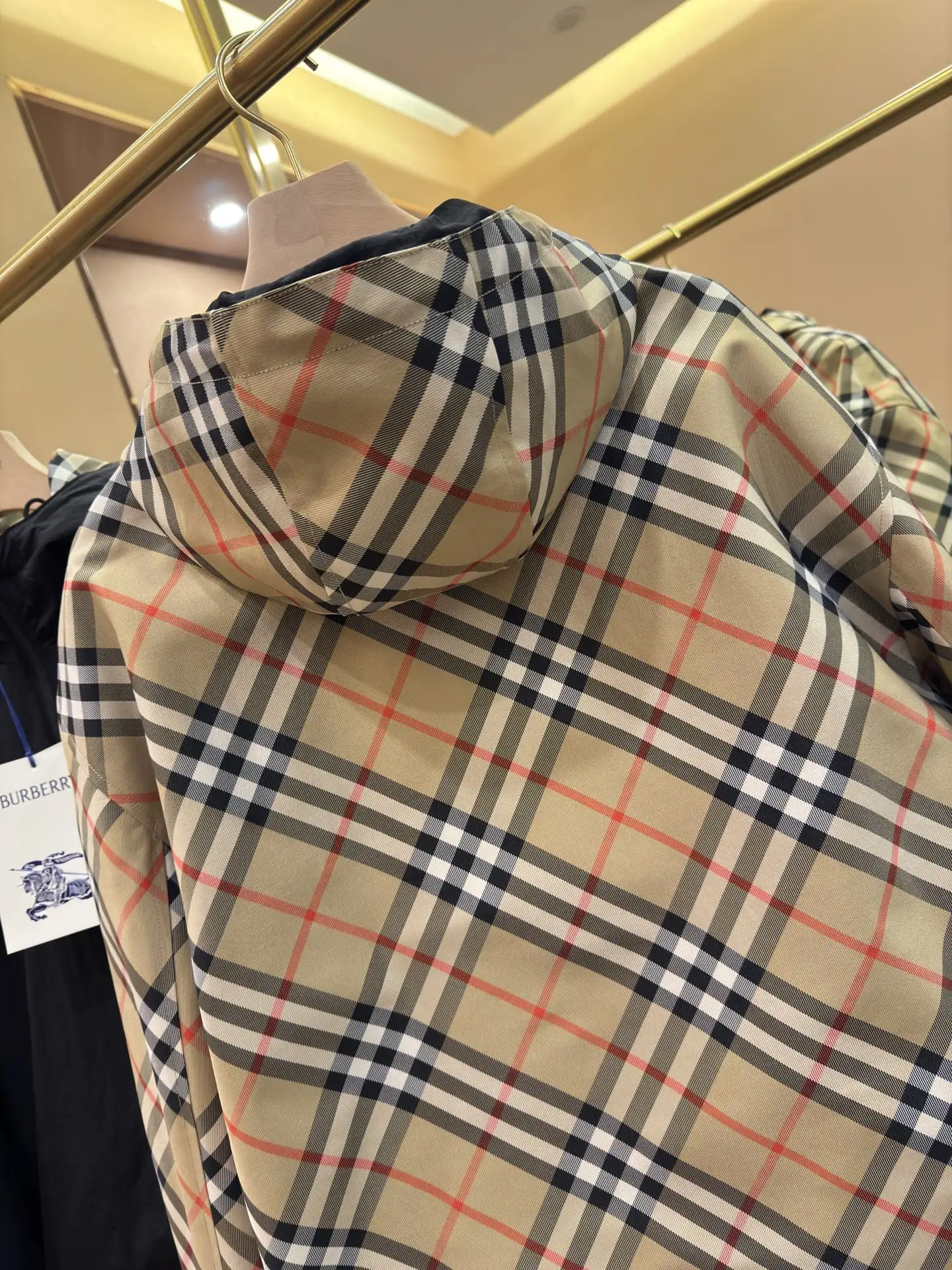 Reversible Check Hooded Jacket D27515997 — view 9