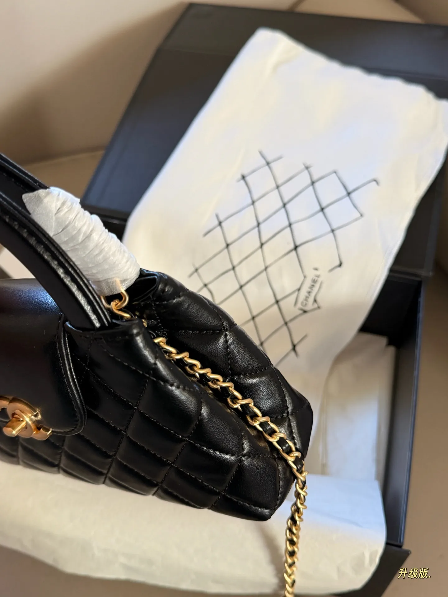 Chanel Kelly Quilted Top-Handle Bag D28018111 — view 5