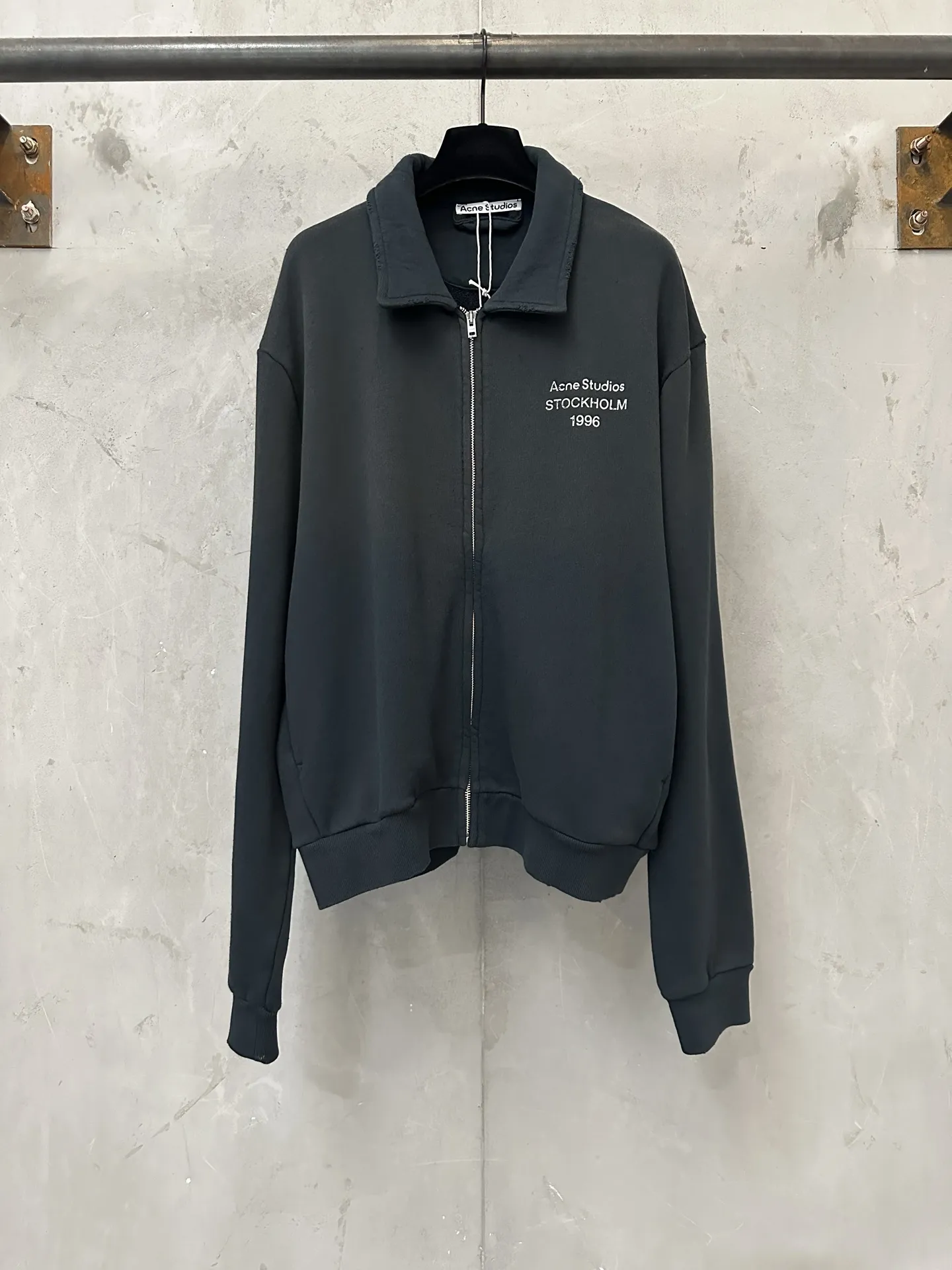Logo-Embroidered Distressed Zip-Up Sweatshirt D28023713