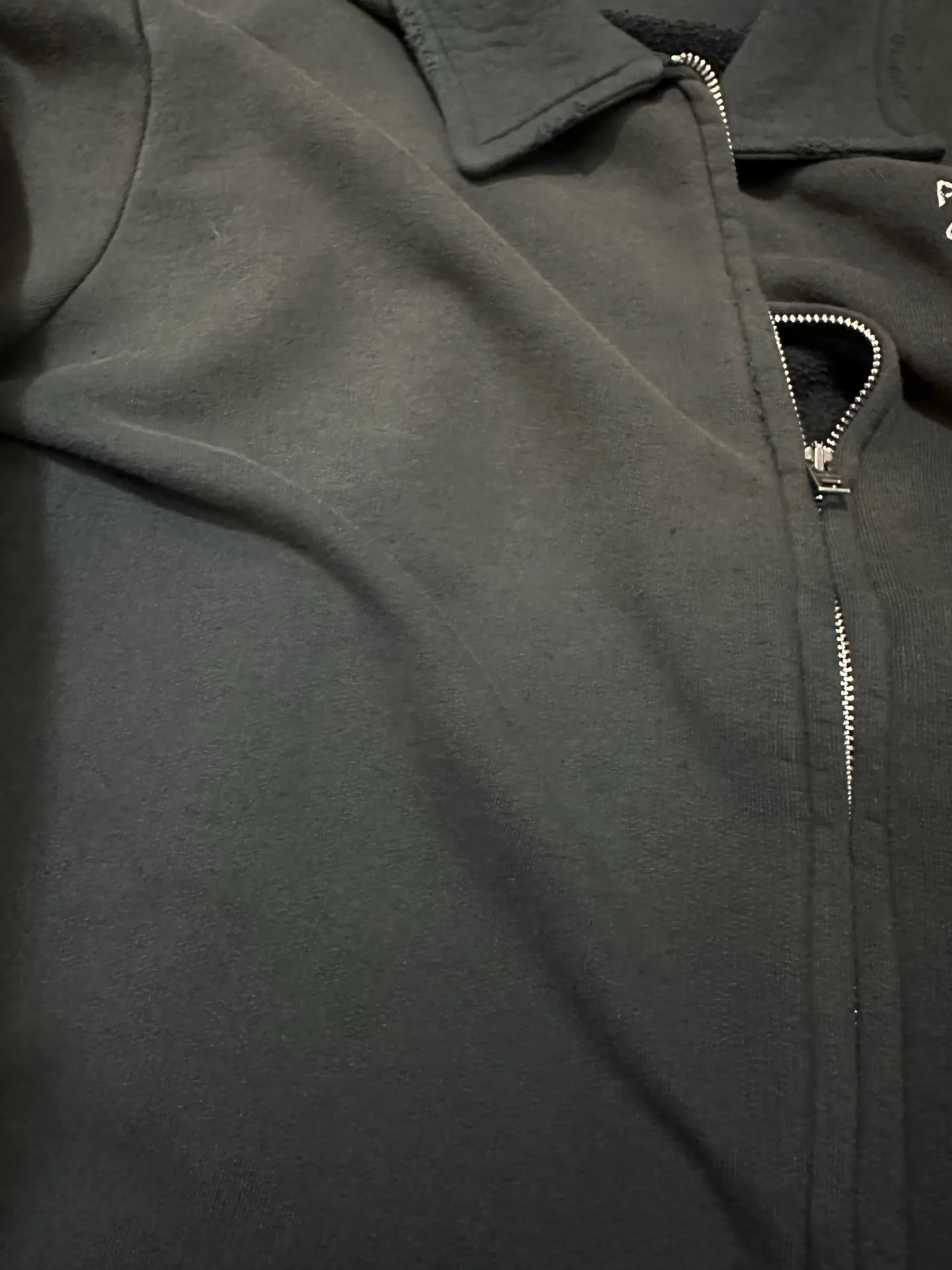 Logo-Embroidered Distressed Zip-Up Sweatshirt D28023713 — view 15