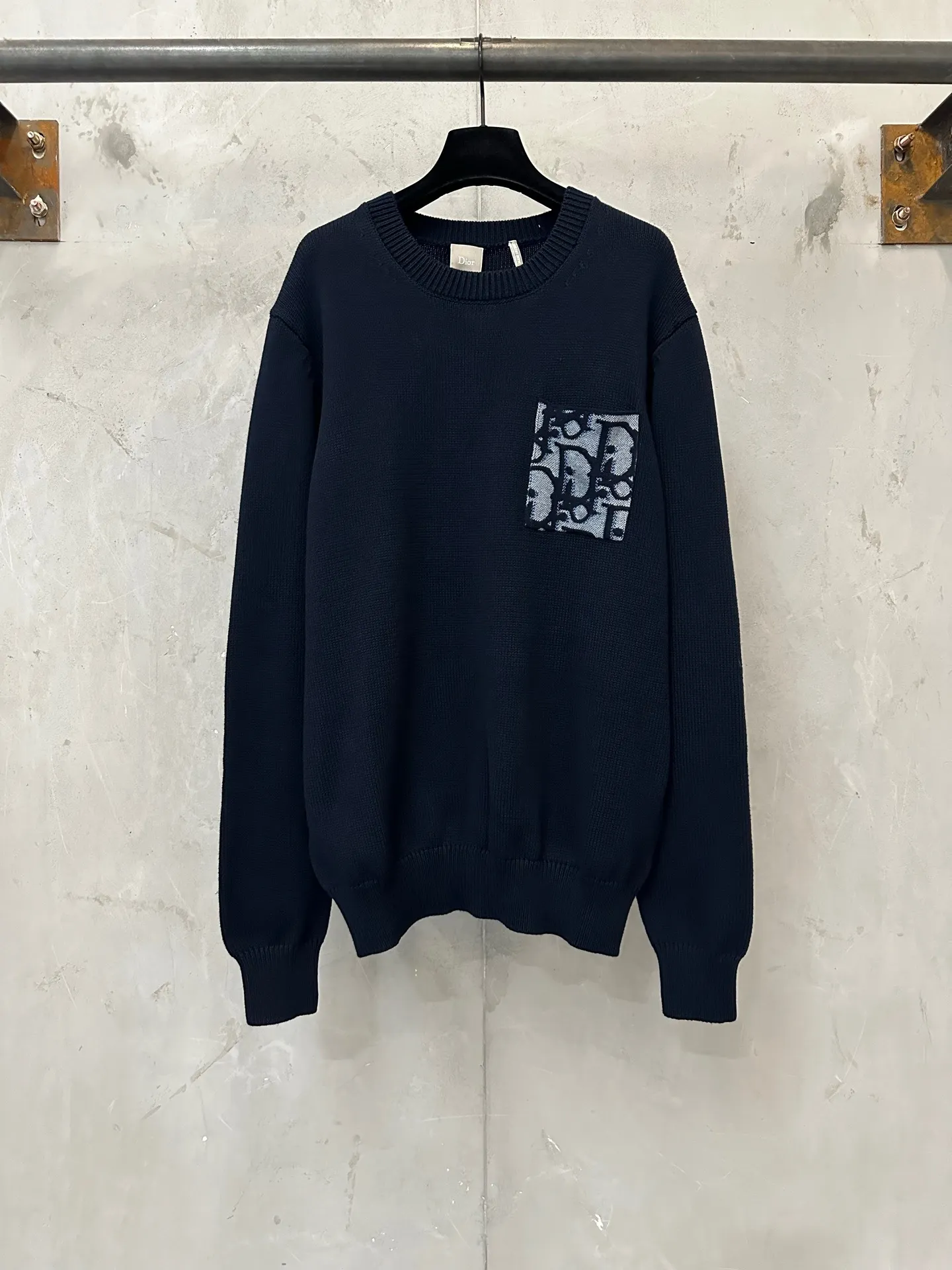 Oblique Jacquard Pocket Cotton Sweater D28023085