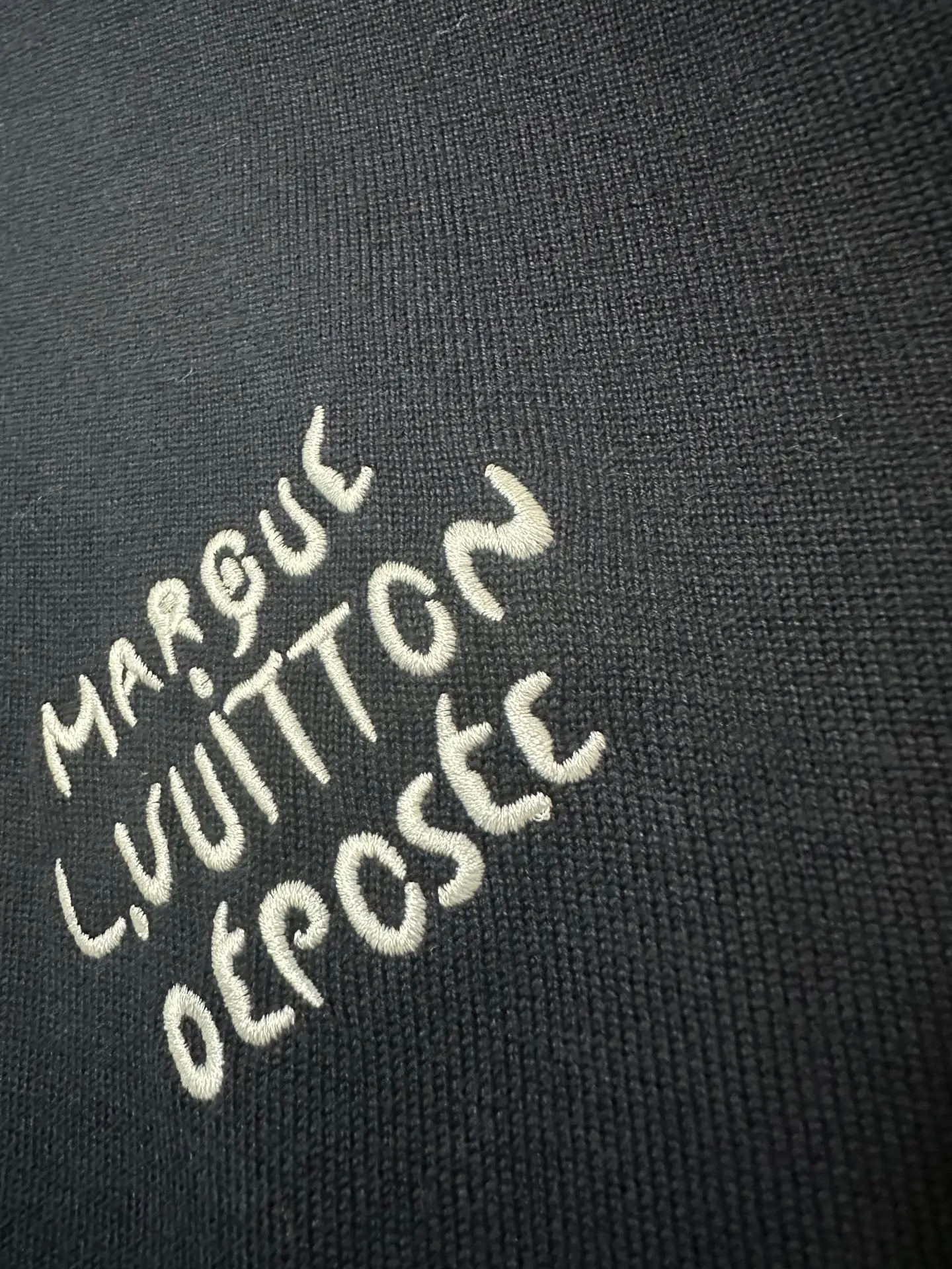 Contrast Collar Embroidered Polo Shirt D28011483 — view 8