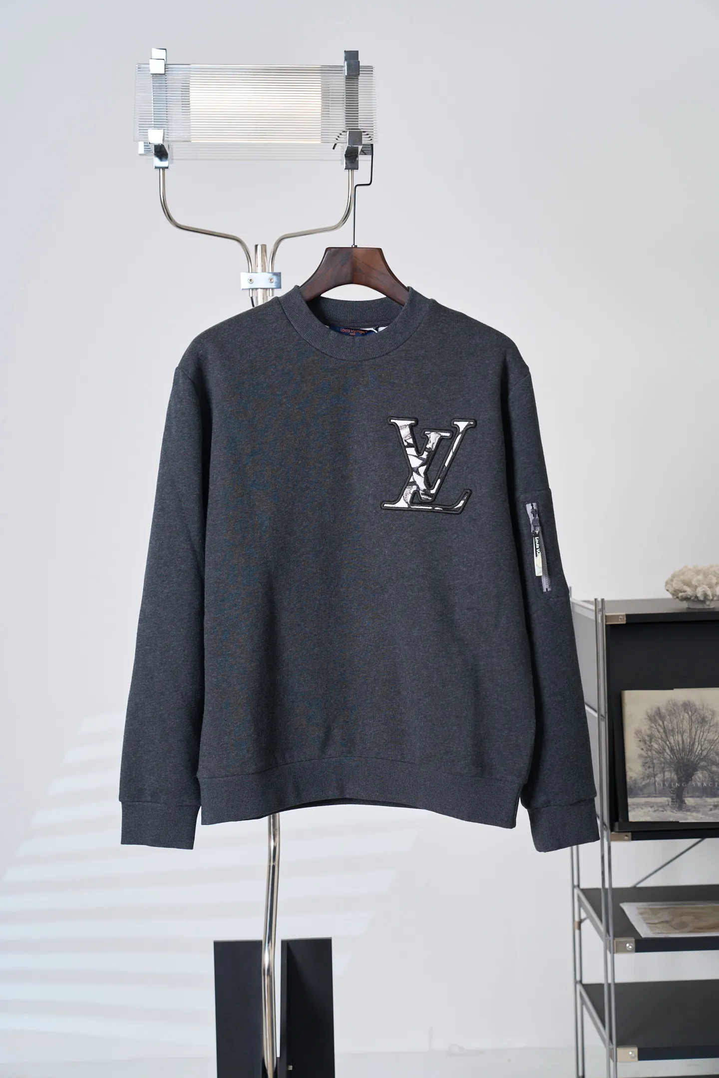Embroidered Logo Fleece Sweatshirt D28019113
