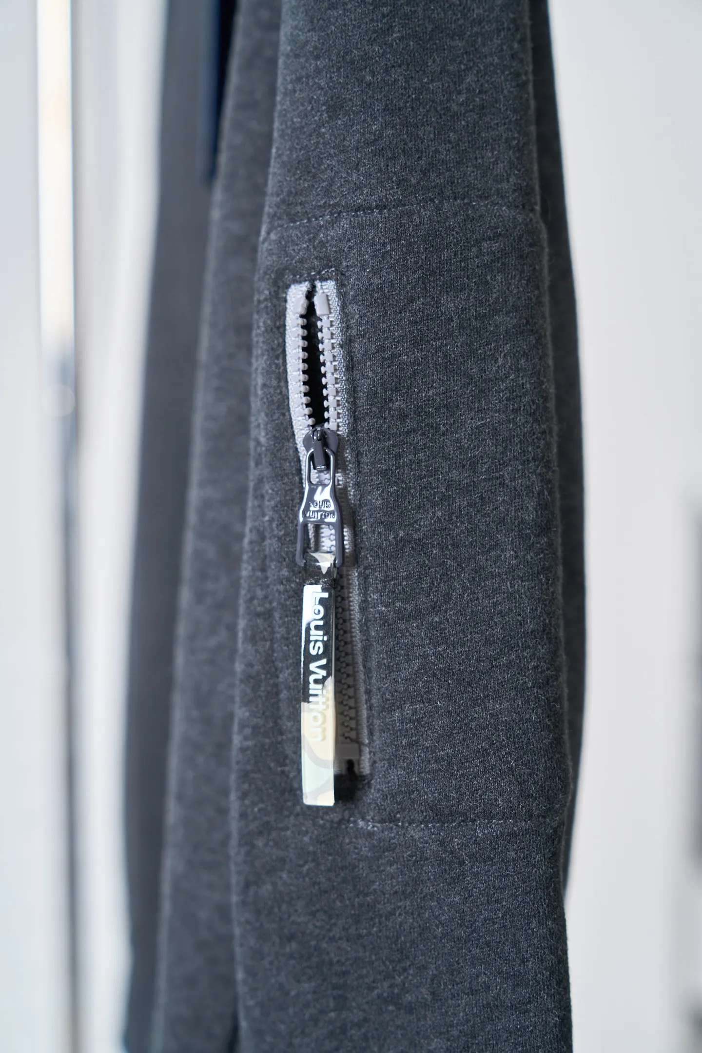 Embroidered Logo Fleece Sweatshirt D28019113 — view 9