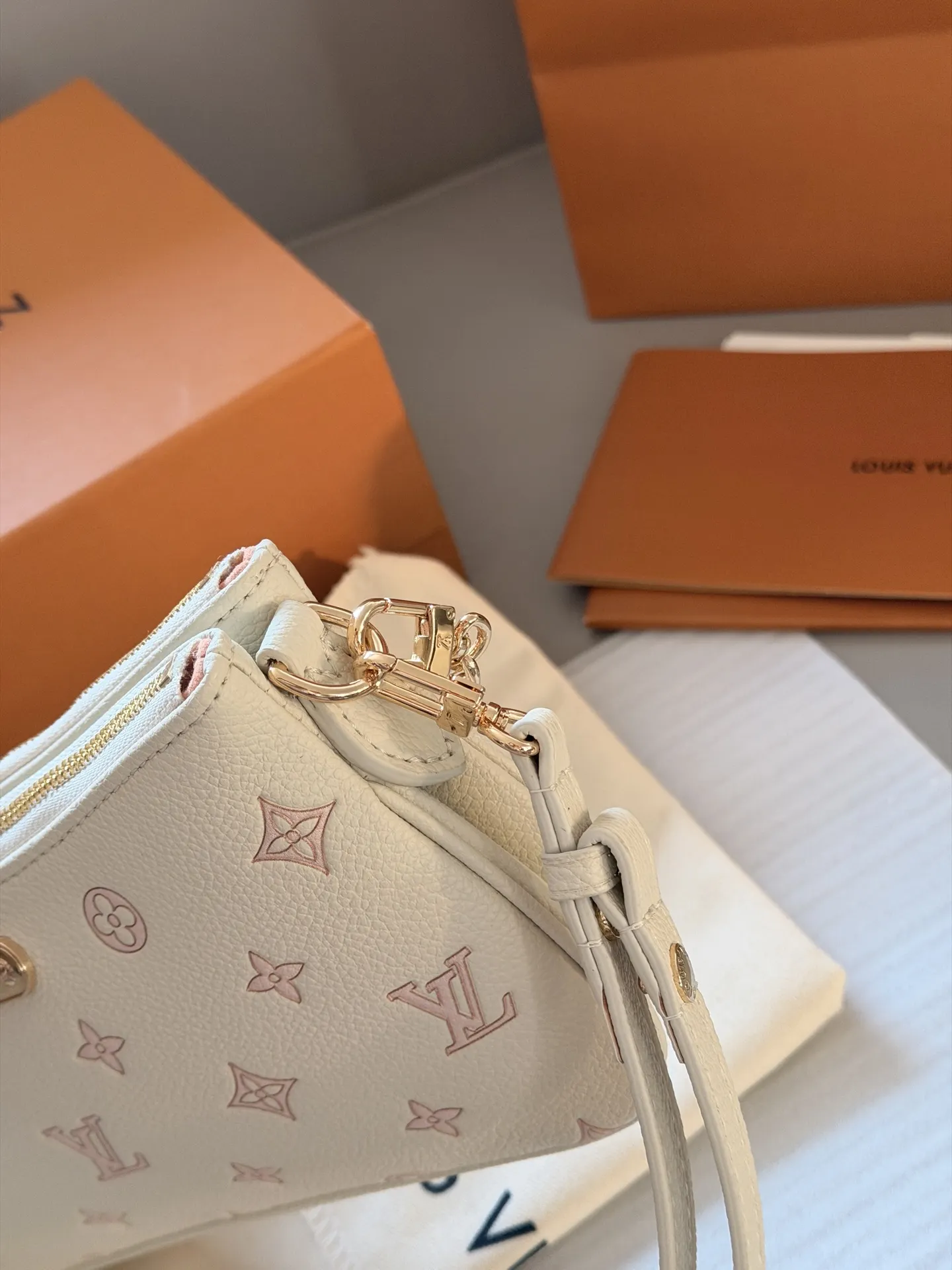 Monogram Empreinte Multi Pochette Bag D28018263 — view 4