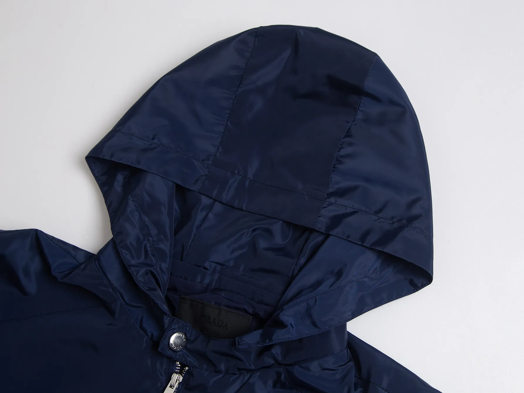 Logo-Plaque Hooded Windbreaker Jacket D28016084 — view 11