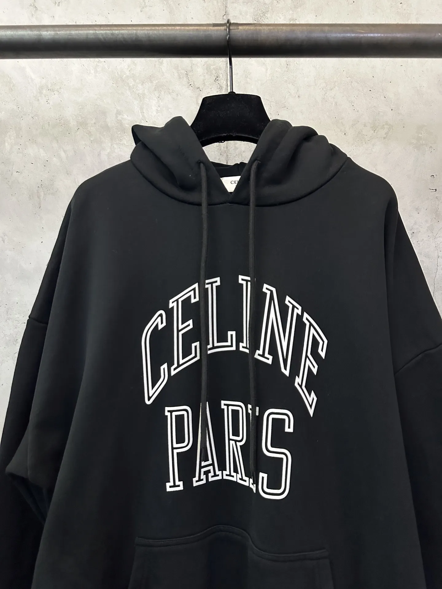 Logo-Flocked Heavyweight Cotton Hoodie D28018861 — view 3