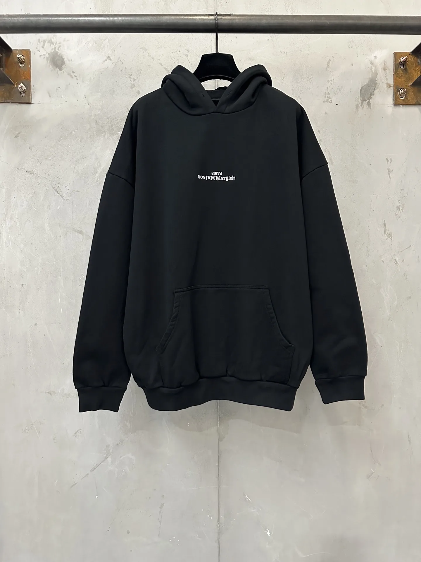 Logo Embroidered Loopback Cotton Hoodie D28020654