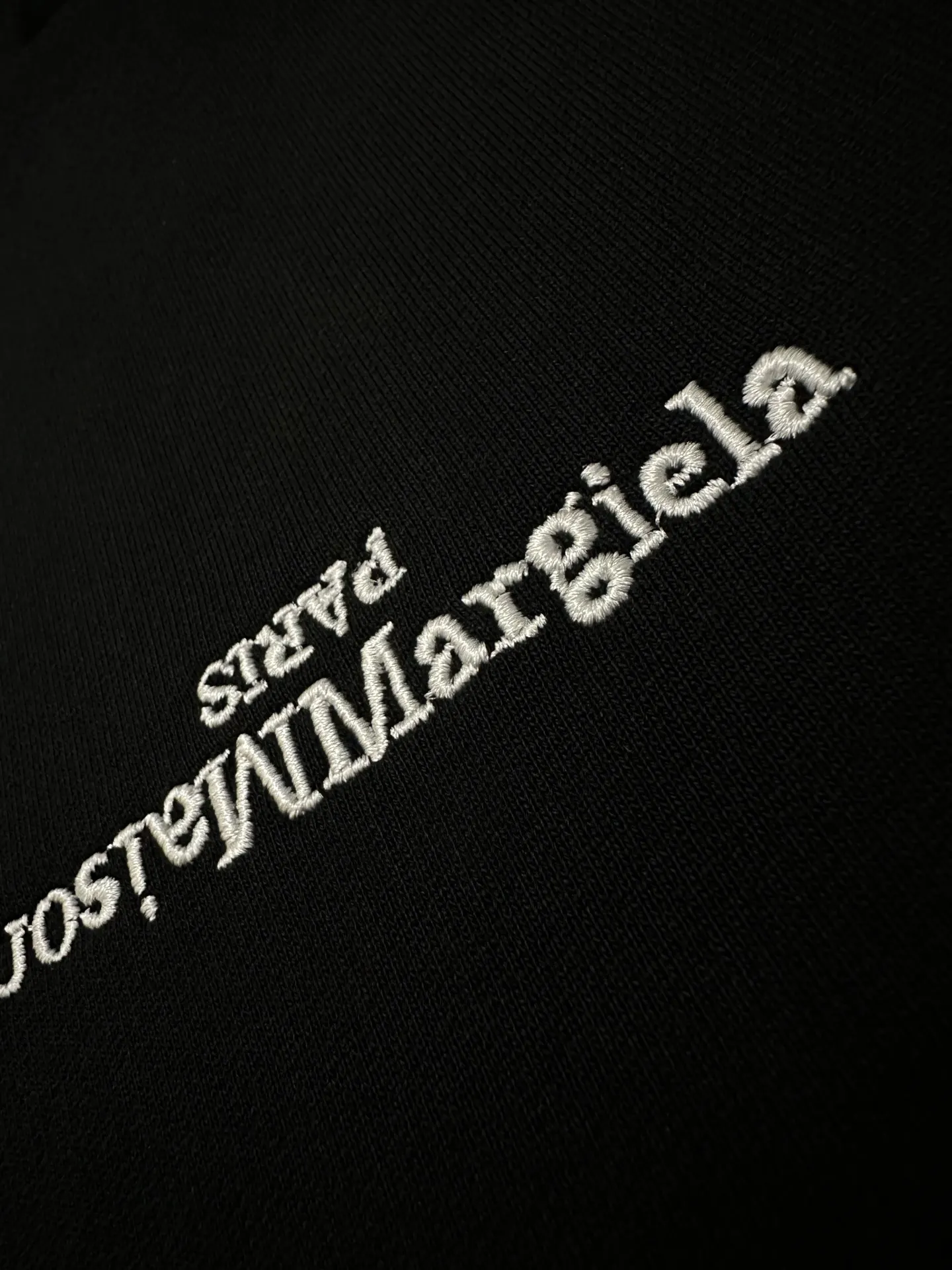 Logo Embroidered Loopback Cotton Hoodie D28020654 — view 8