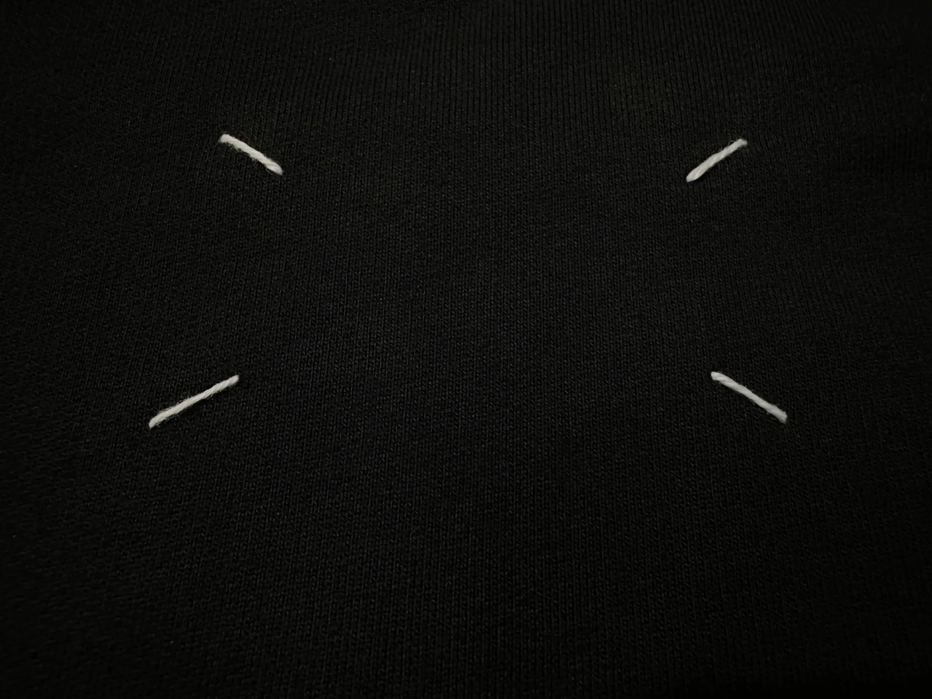 Logo Embroidered Loopback Cotton Hoodie D28020654 — view 9
