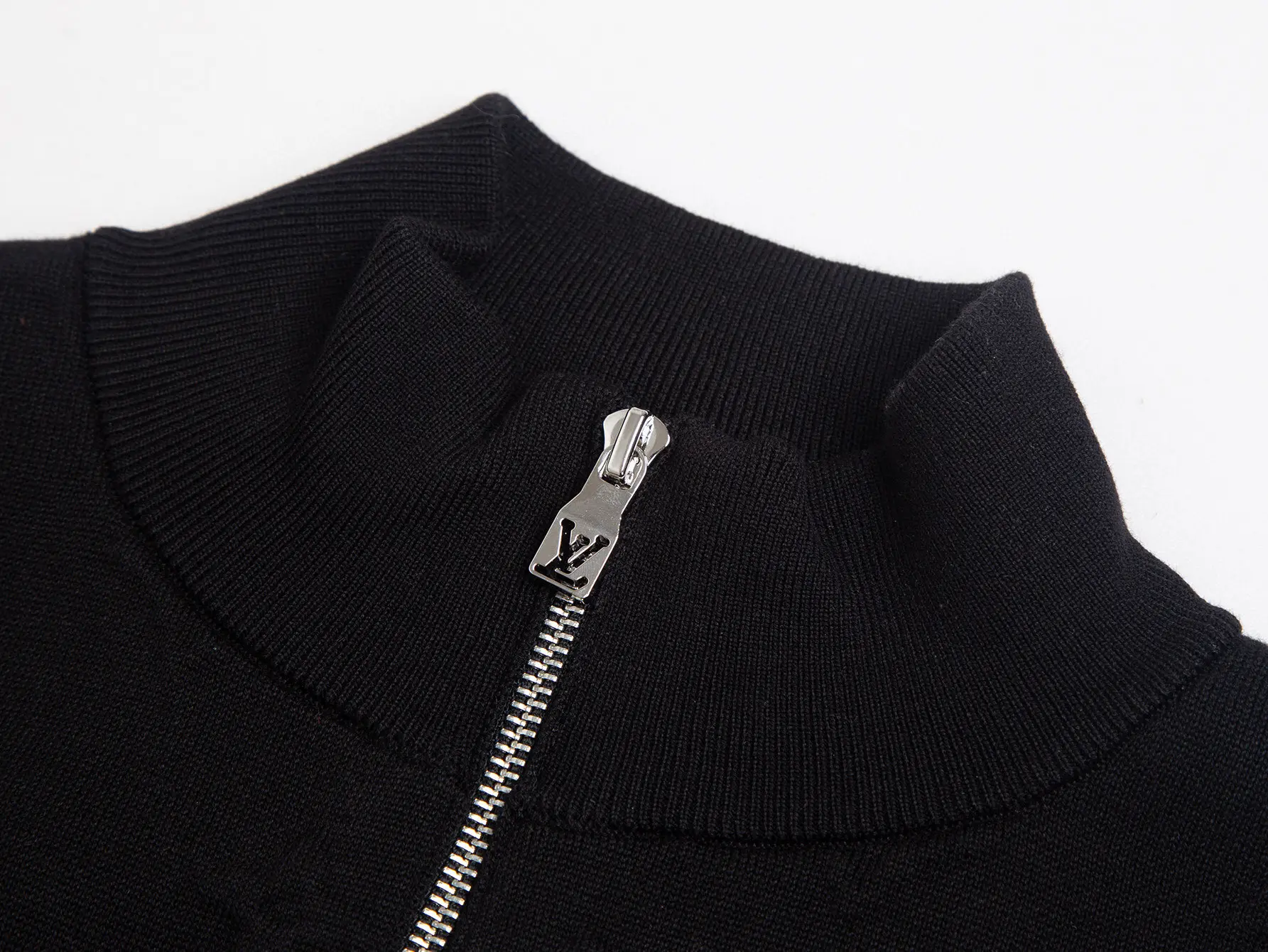 Monogram Embossed Cashmere-Blend Zip-Up Cardigan D28516005 — view 3