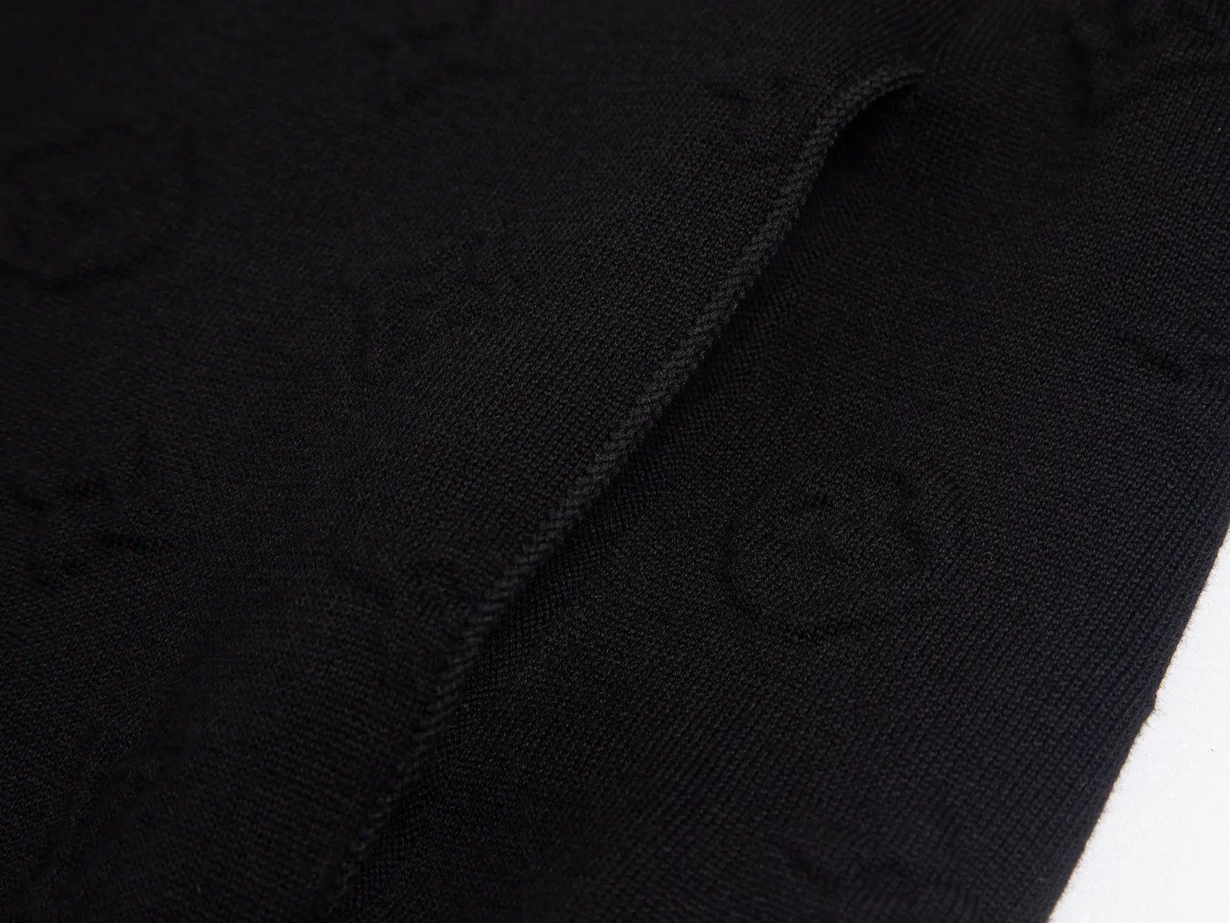 Monogram Embossed Cashmere-Blend Zip-Up Cardigan D28516005 — view 6