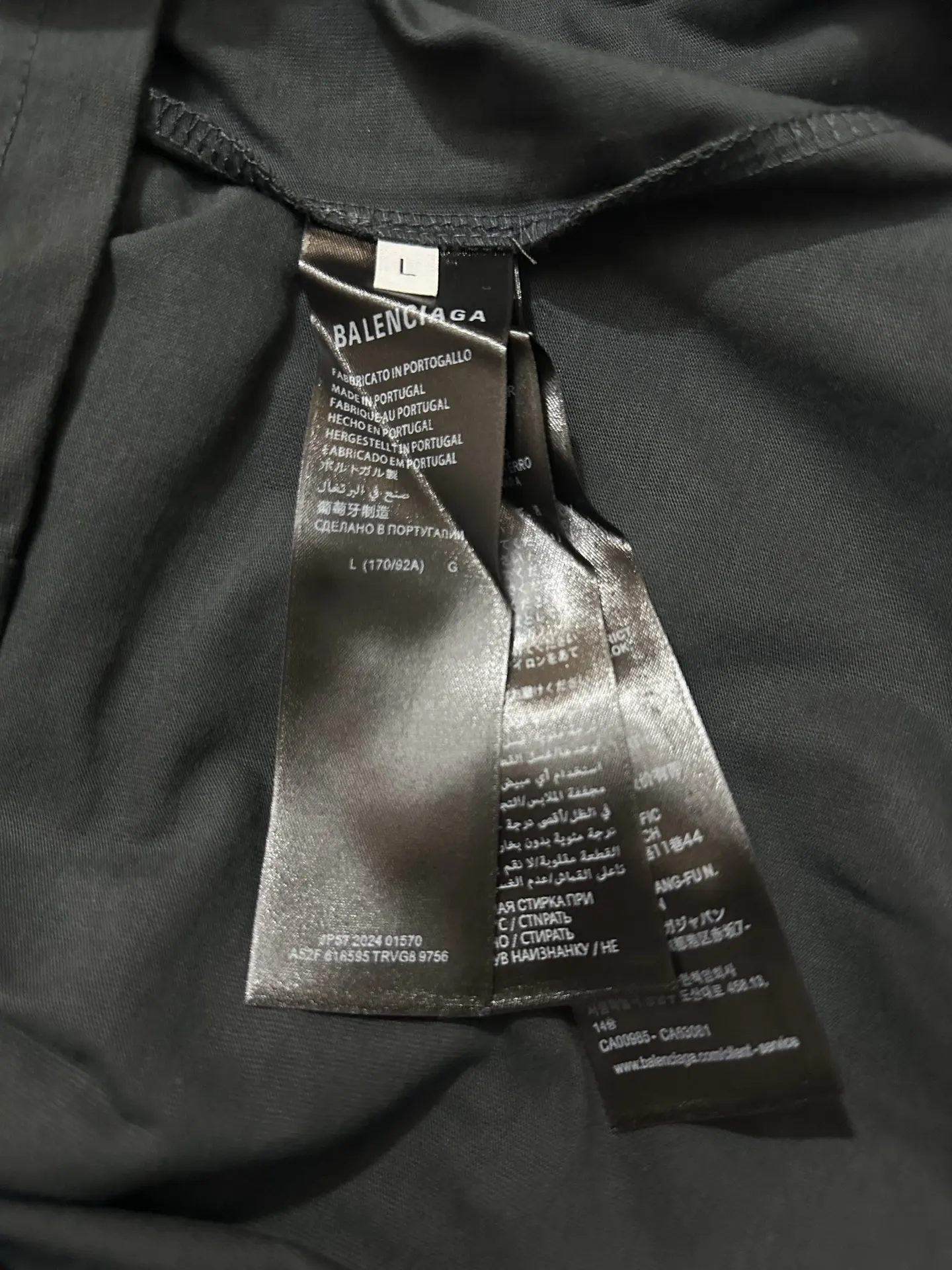 Distressed Double-Layer Long-Sleeve T-Shirt D28523100 — view 12
