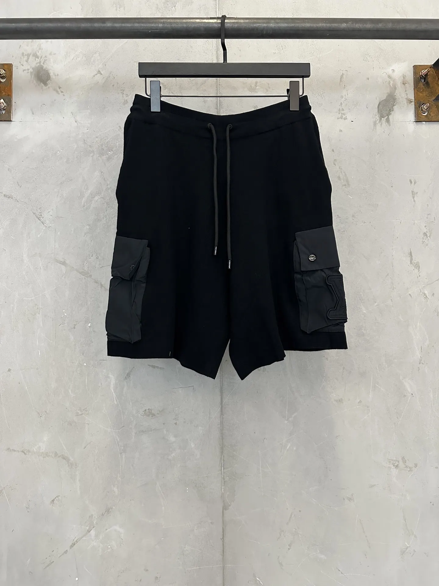 Logo-Patch Cotton-Blend Cargo Shorts D28511892